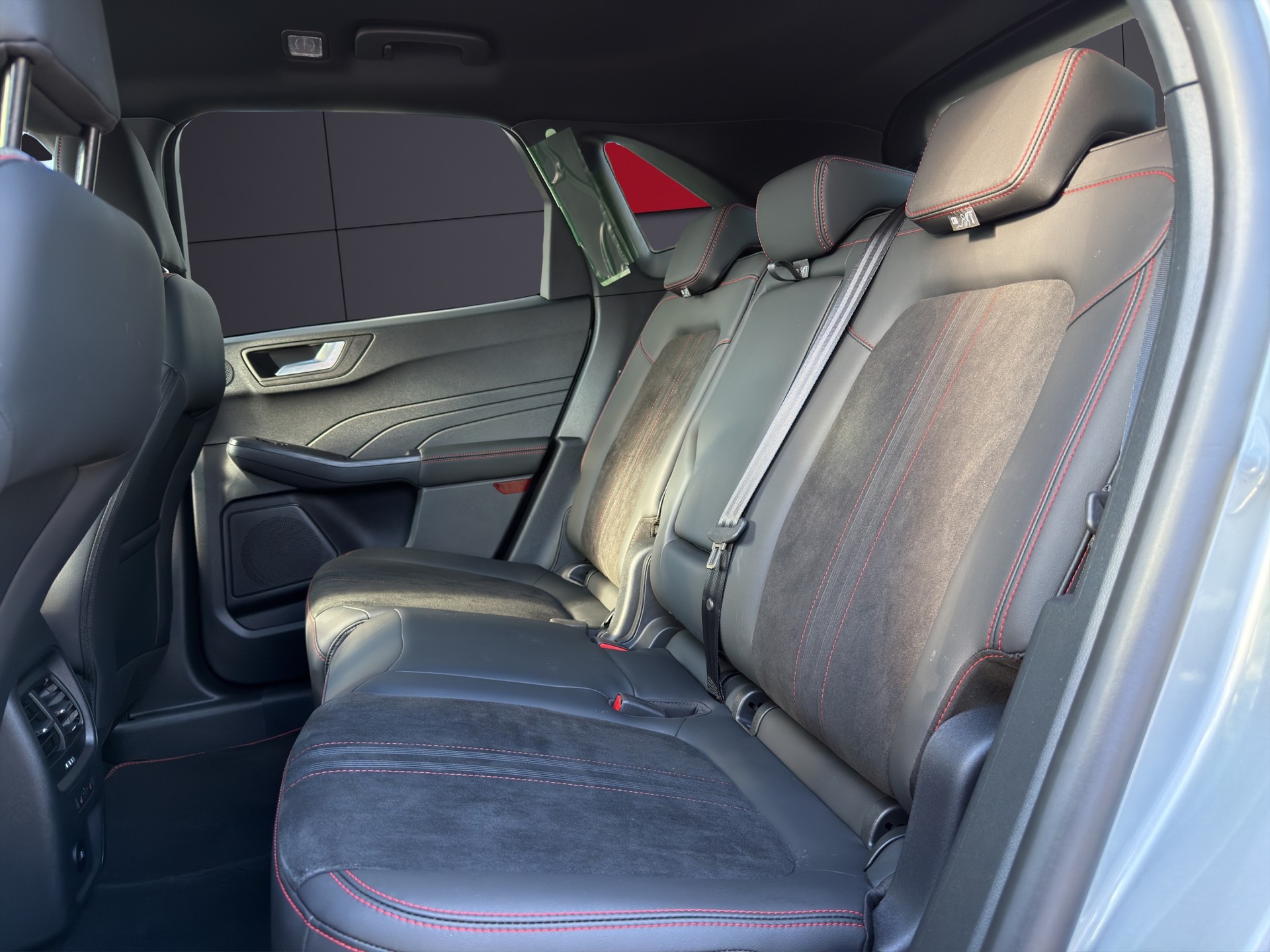 FORD Kuga 2.5 Hybrid ST-Line X-image-6