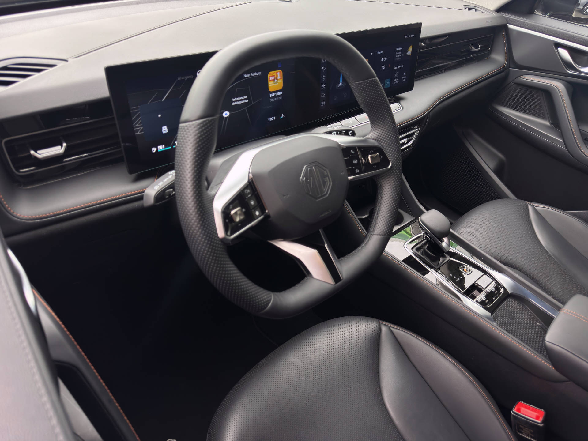 MG HS 1.5 Vti-Tech Luxury-image-13