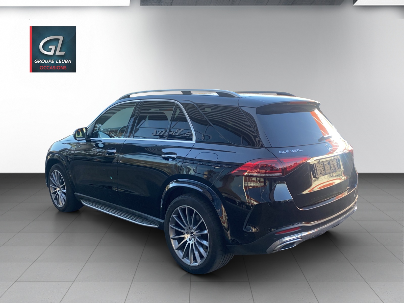 MERCEDES-BENZ GLE 350 e 4Matic AMG Line 9G-Tronic-image-2
