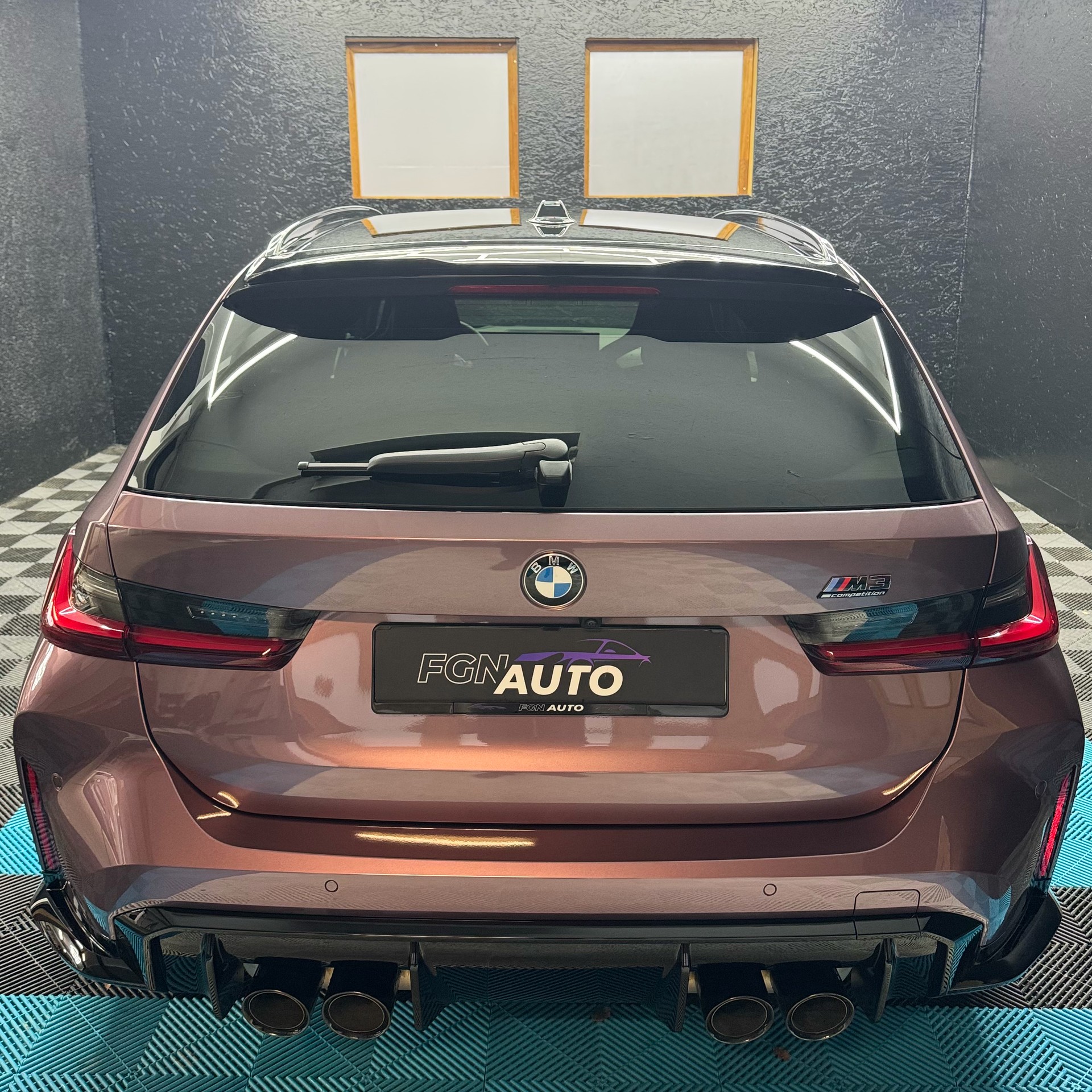BMW M3 Touring xDrive Competition M * Orchid Velvet II *-image-6