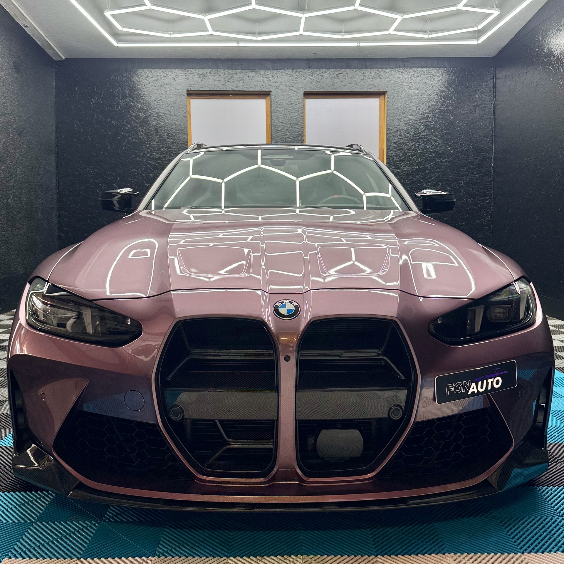 BMW M3 Touring xDrive Competition M * Orchid Velvet II *-image-1