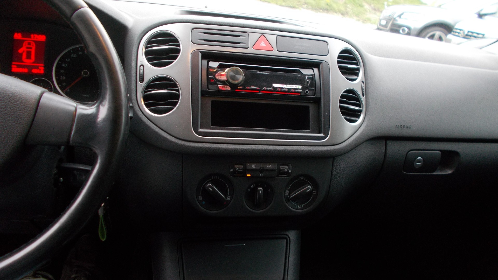 VW Tiguan 2.0 TSI Trend&Fun-image-9