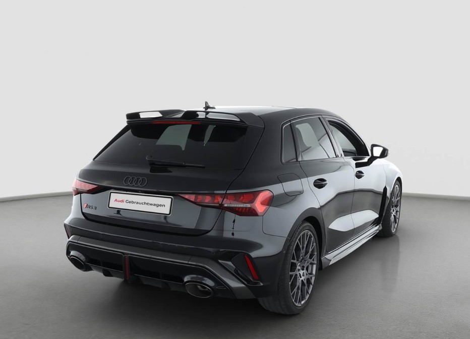 AUDI RS3 Sportback 2.5 TSI quattro S-tronic-image-3