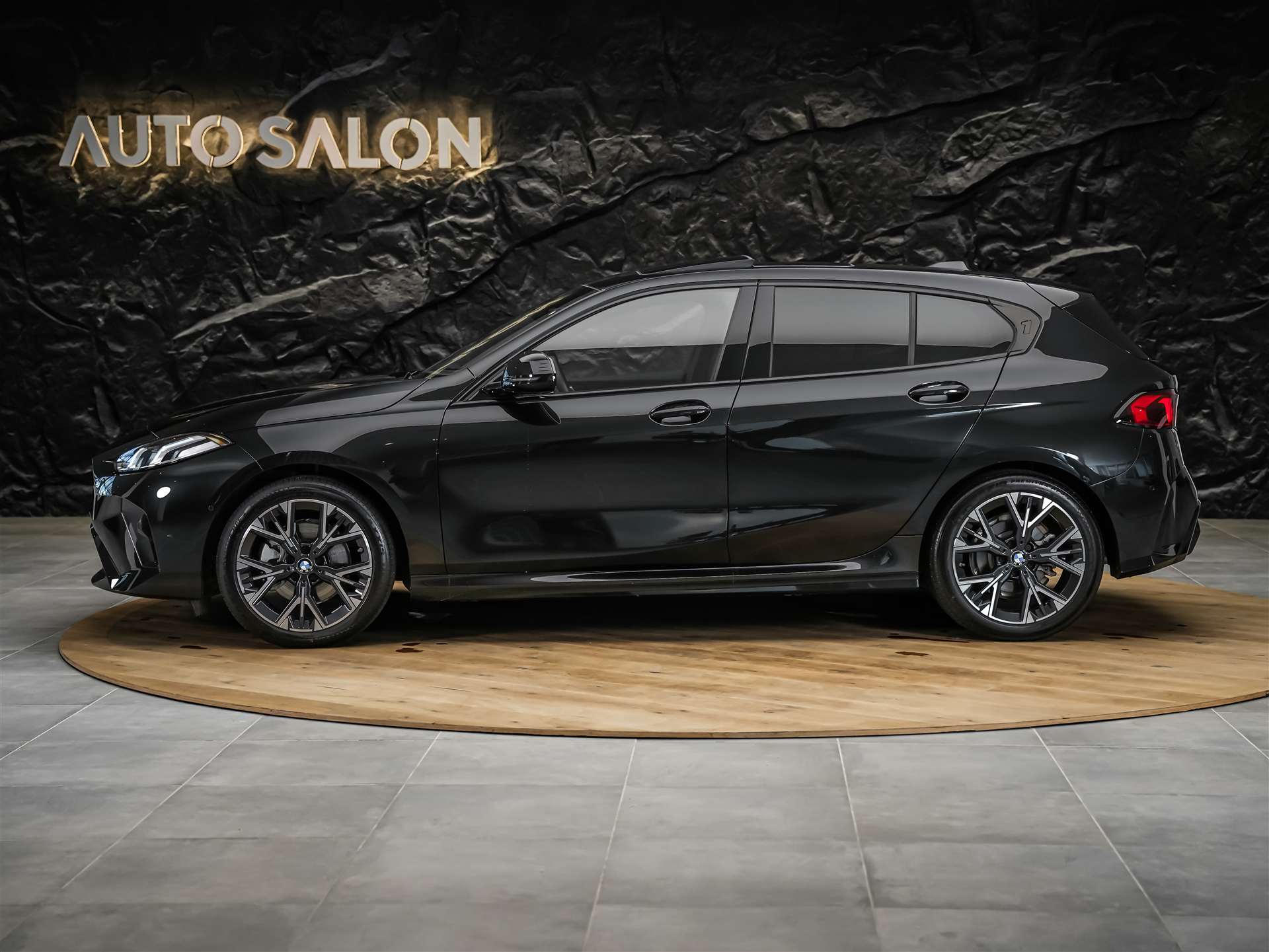 BMW 120 M Sport Steptronic *2026*Panorama*Werksgarantie*Driving Assistant Plus*-image-1