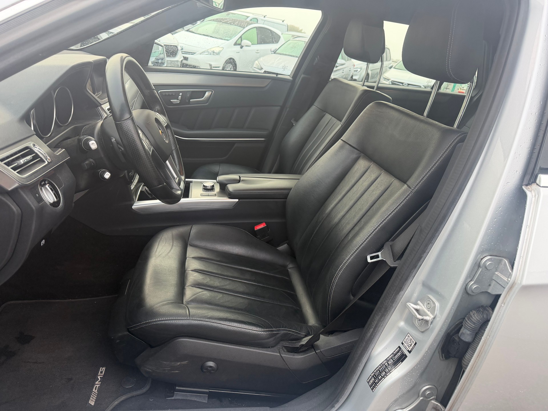 MERCEDES-BENZ E 350 BlueTEC Avantgarde 4Matic 7G-Tronic * Leder * Navi * LED * Klima-Auto * PDC V&H * Tempomat * Ab MFK-image-4