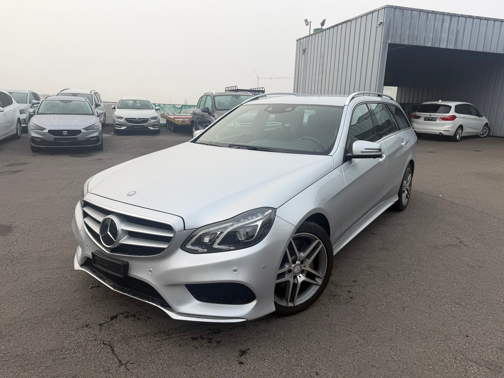 MERCEDES-BENZ E 350 BlueTEC Avantgarde 4Matic 7G-Tronic * Leder * Navi * LED * Klima-Auto * PDC V&H * Tempomat * Ab MFK