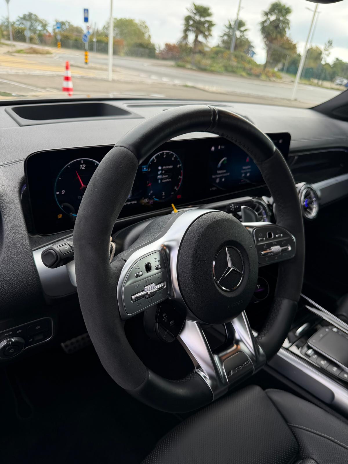 MERCEDES-BENZ GLB 35 AMG 4matic-image-3