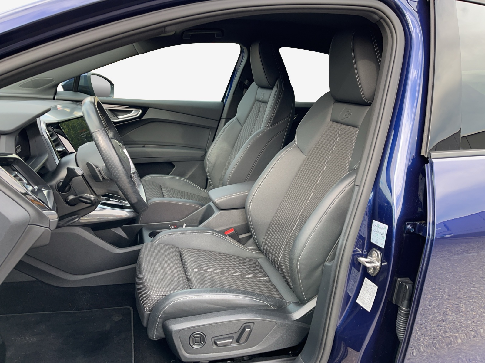 AUDI Q4 Sportback e-tron 50 quattro-image-7