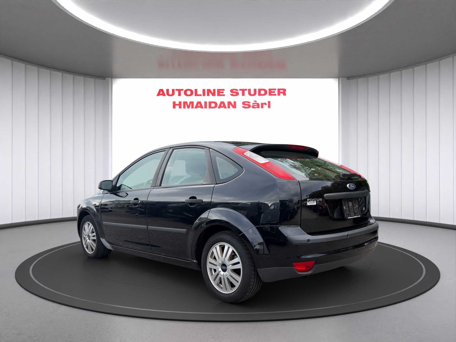 FORD Focus 1.6i Trend-image-1