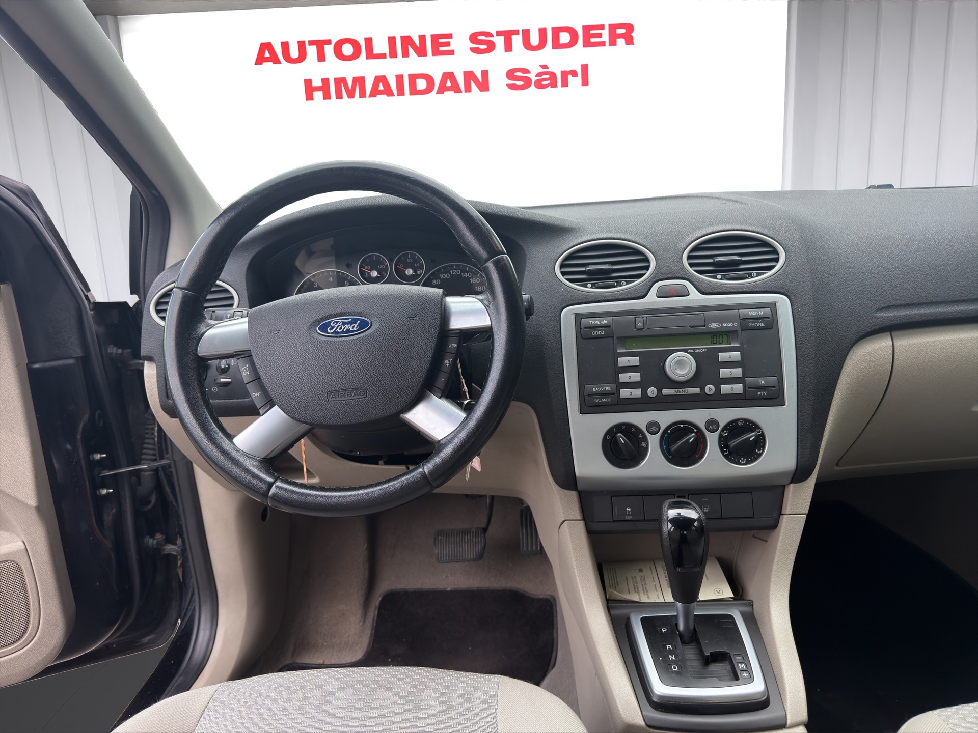 FORD Focus 1.6i Trend-image-6