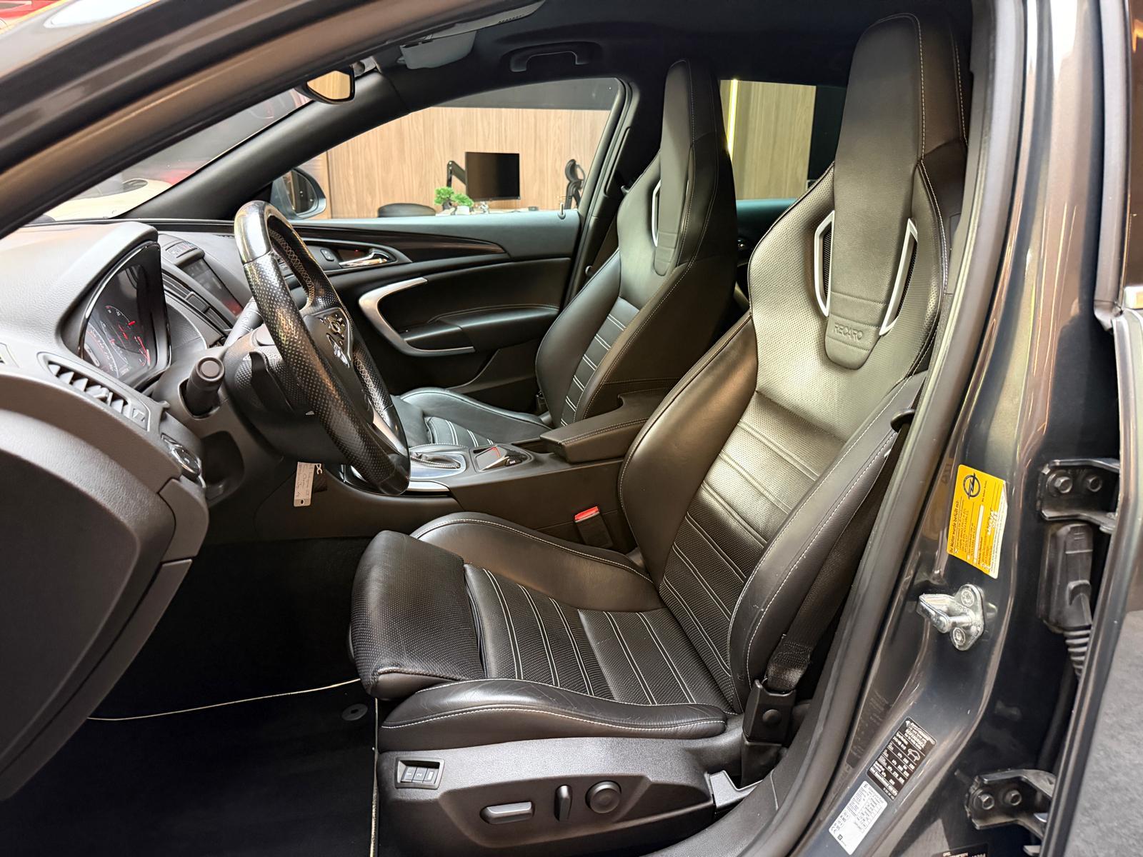 OPEL Insignia Sports Tourer 2.8 V6 T 4x4 OPC-image-14