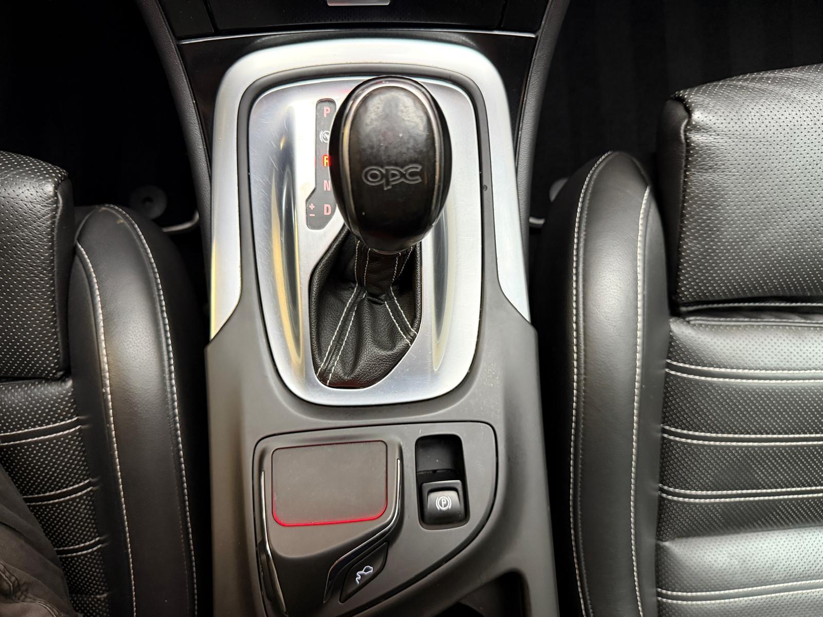 OPEL Insignia Sports Tourer 2.8 V6 T 4x4 OPC-image-25