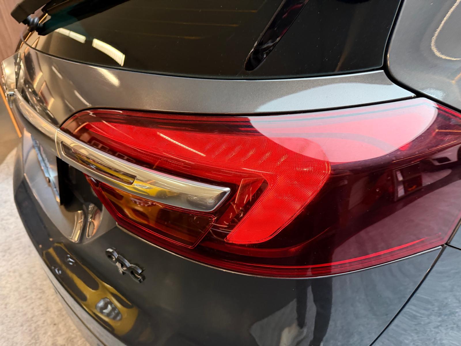 OPEL Insignia Sports Tourer 2.8 V6 T 4x4 OPC-image-8