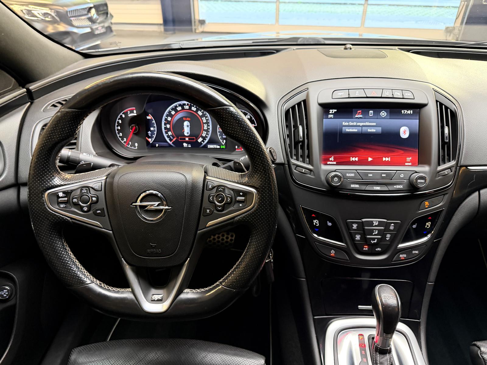 OPEL Insignia Sports Tourer 2.8 V6 T 4x4 OPC-image-12