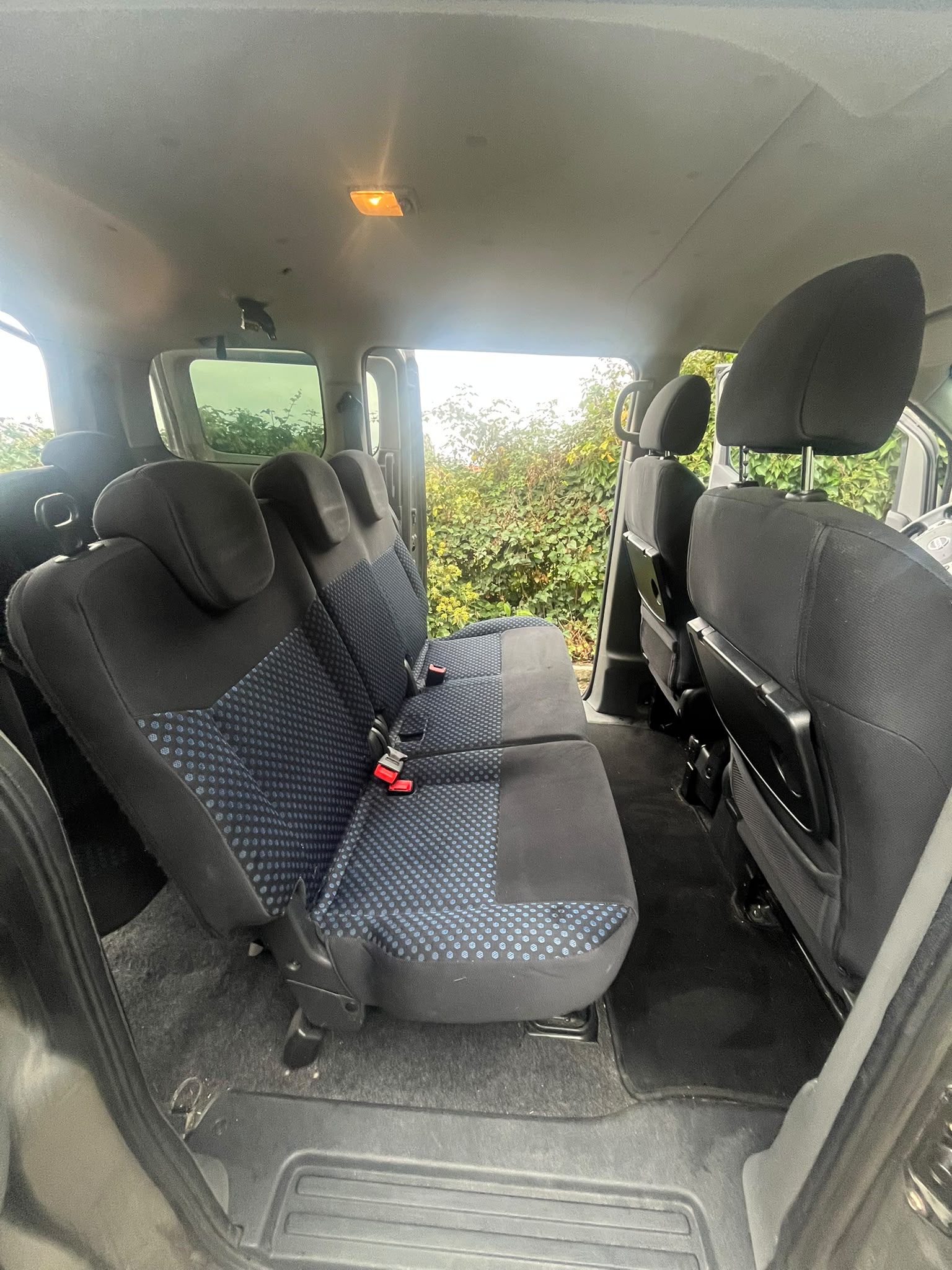 NISSAN 1.5 dci Evalia Premium-image-4
