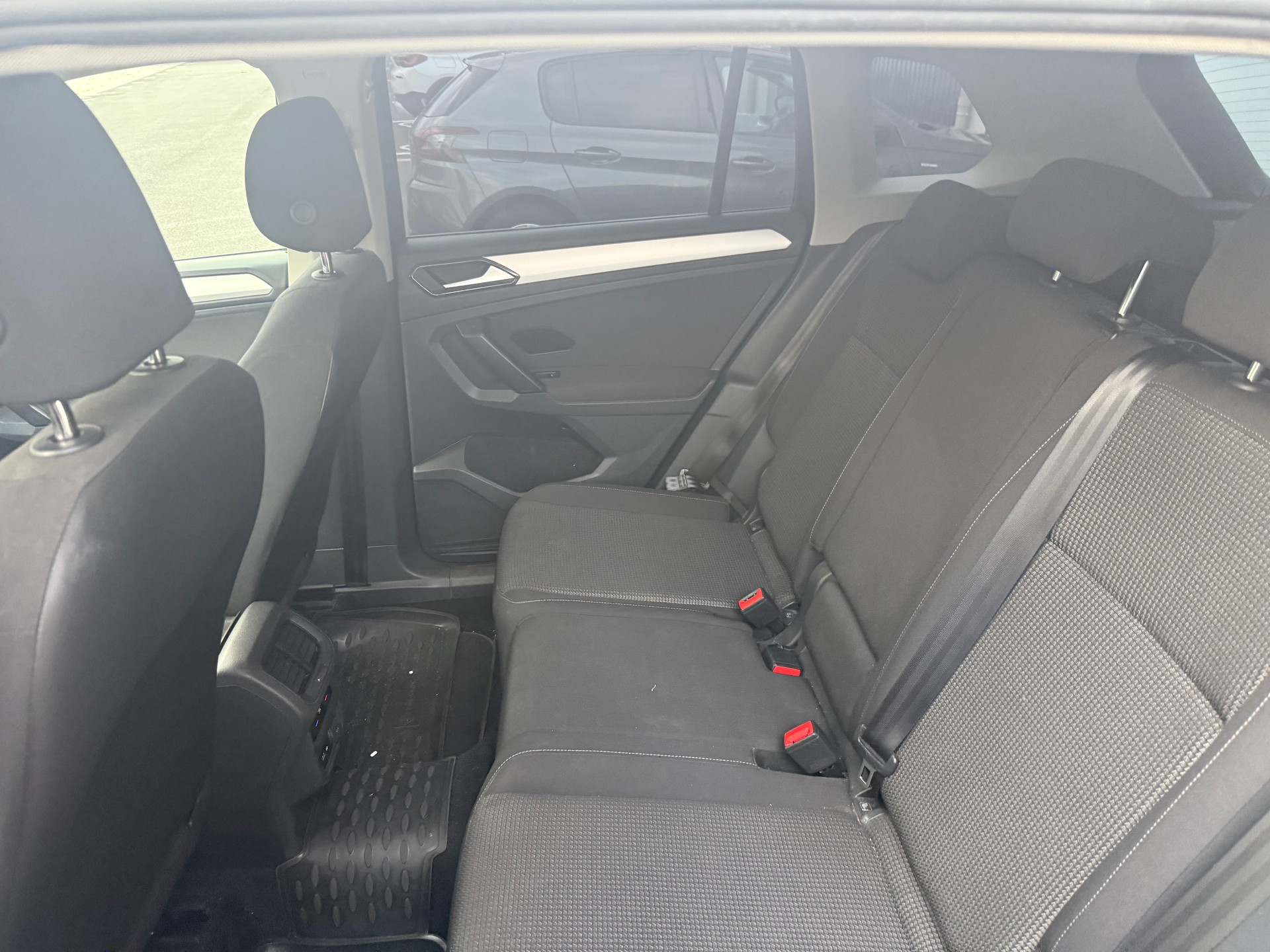 VW 1.4 TSI Trendline DSG-image-2