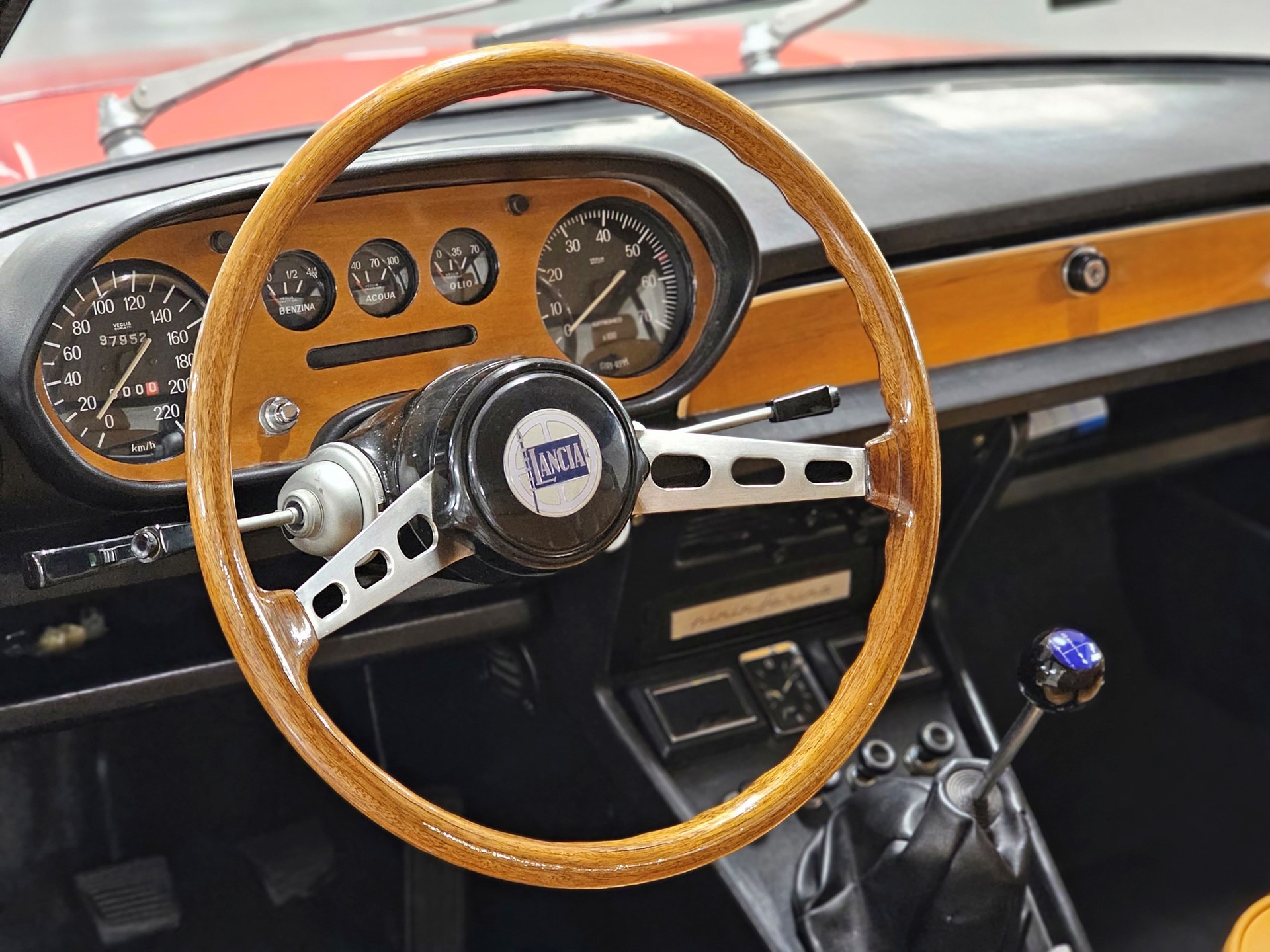 LANCIA FLAVIA Coupé 2000 Pininfarina-image-9