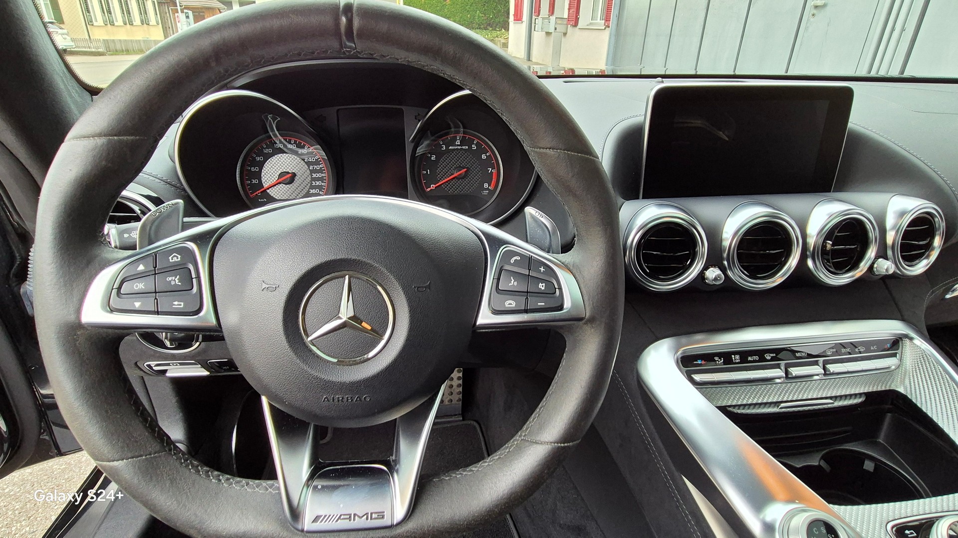 MERCEDES-BENZ AMG GT S Speedshift DCT-image-13