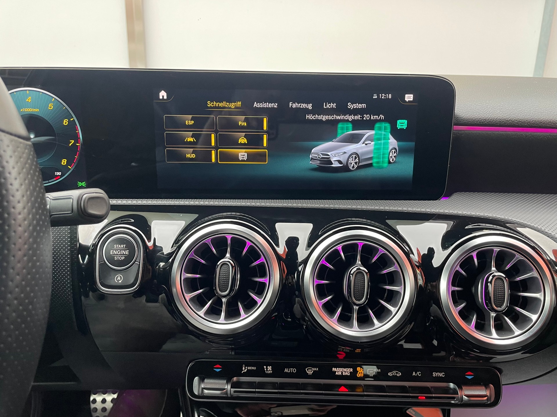 MERCEDES-BENZ A 200 AMG Line 7G-DCT-image-10