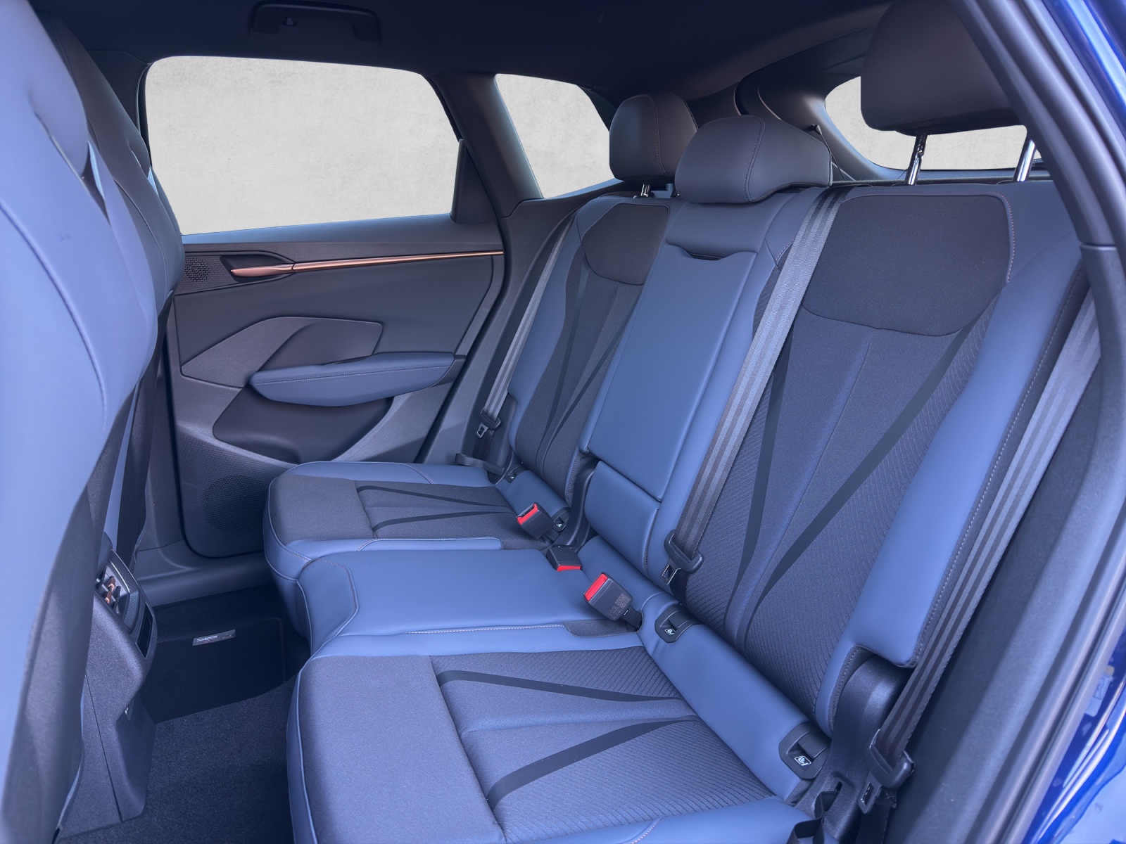 CUPRA Terramar 1.5 eHybrid DSG VZ-image-6
