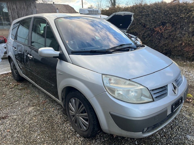 RENAULT Grand Scénic 2.0 16V Authentique Confort-image-1