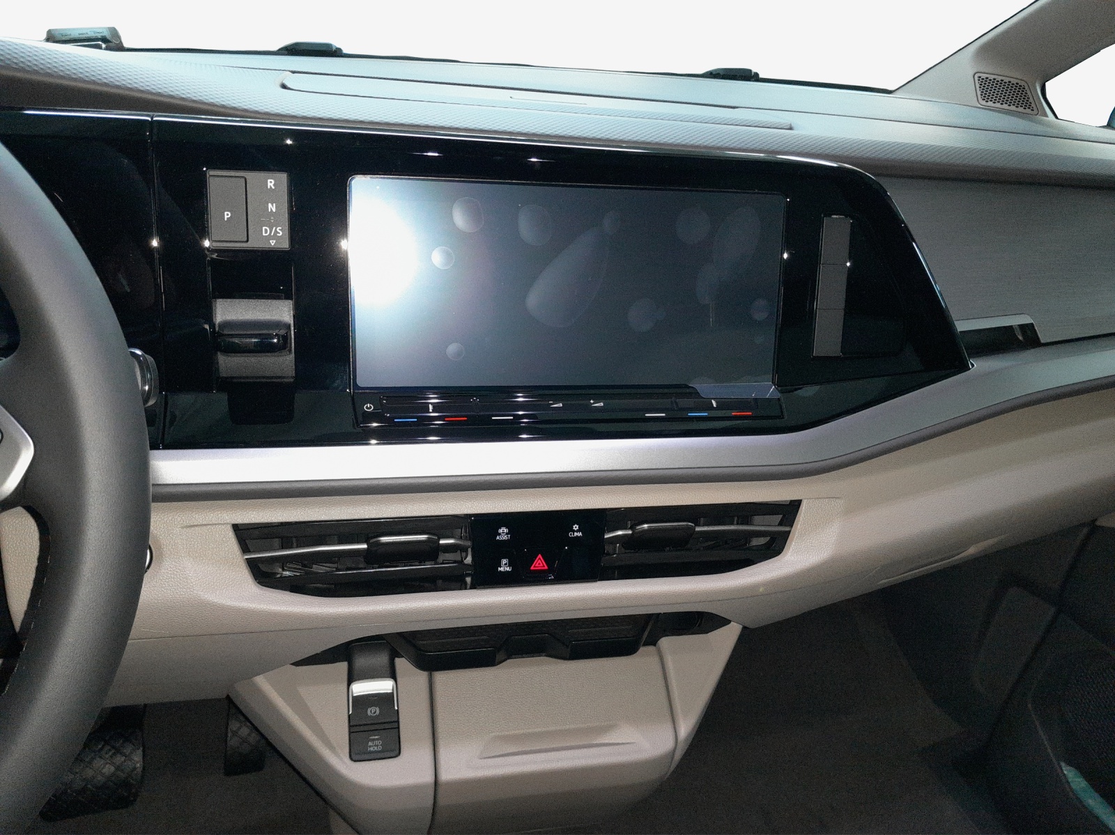 VW Multivan 2.0 TDI Life DSG-image-10