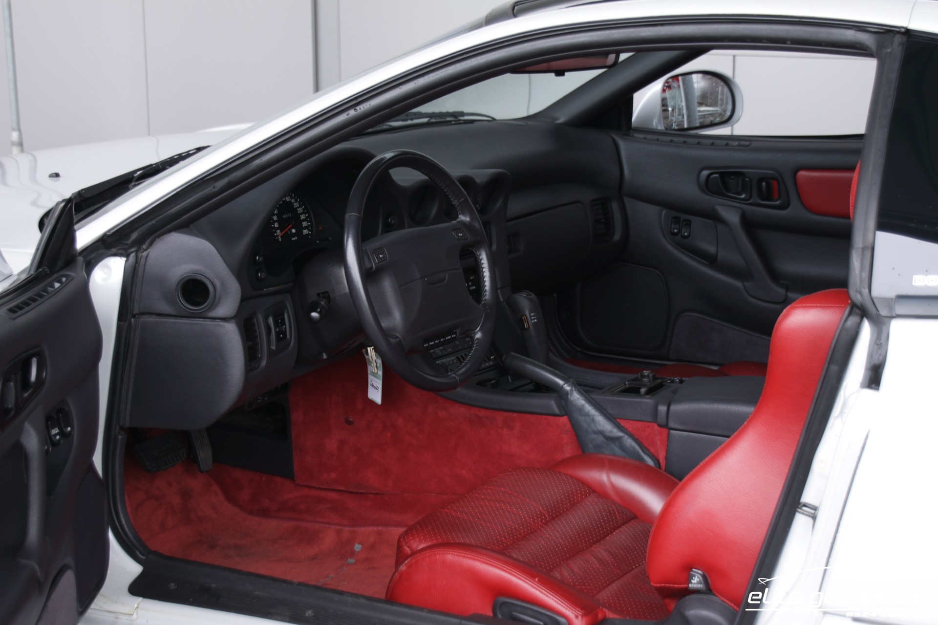 DODGE Stealth R/T-image-13