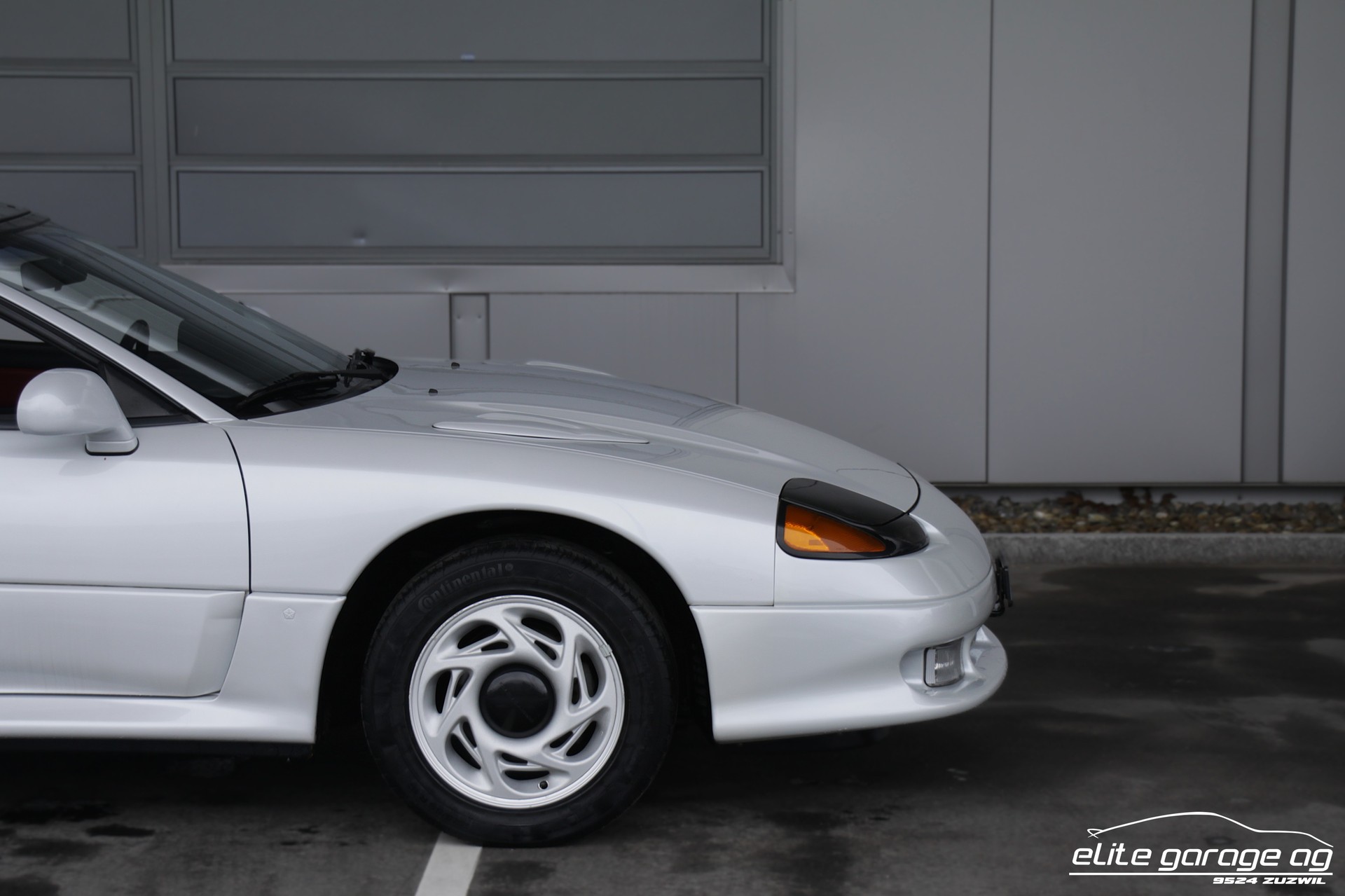 DODGE Stealth R/T-image-9