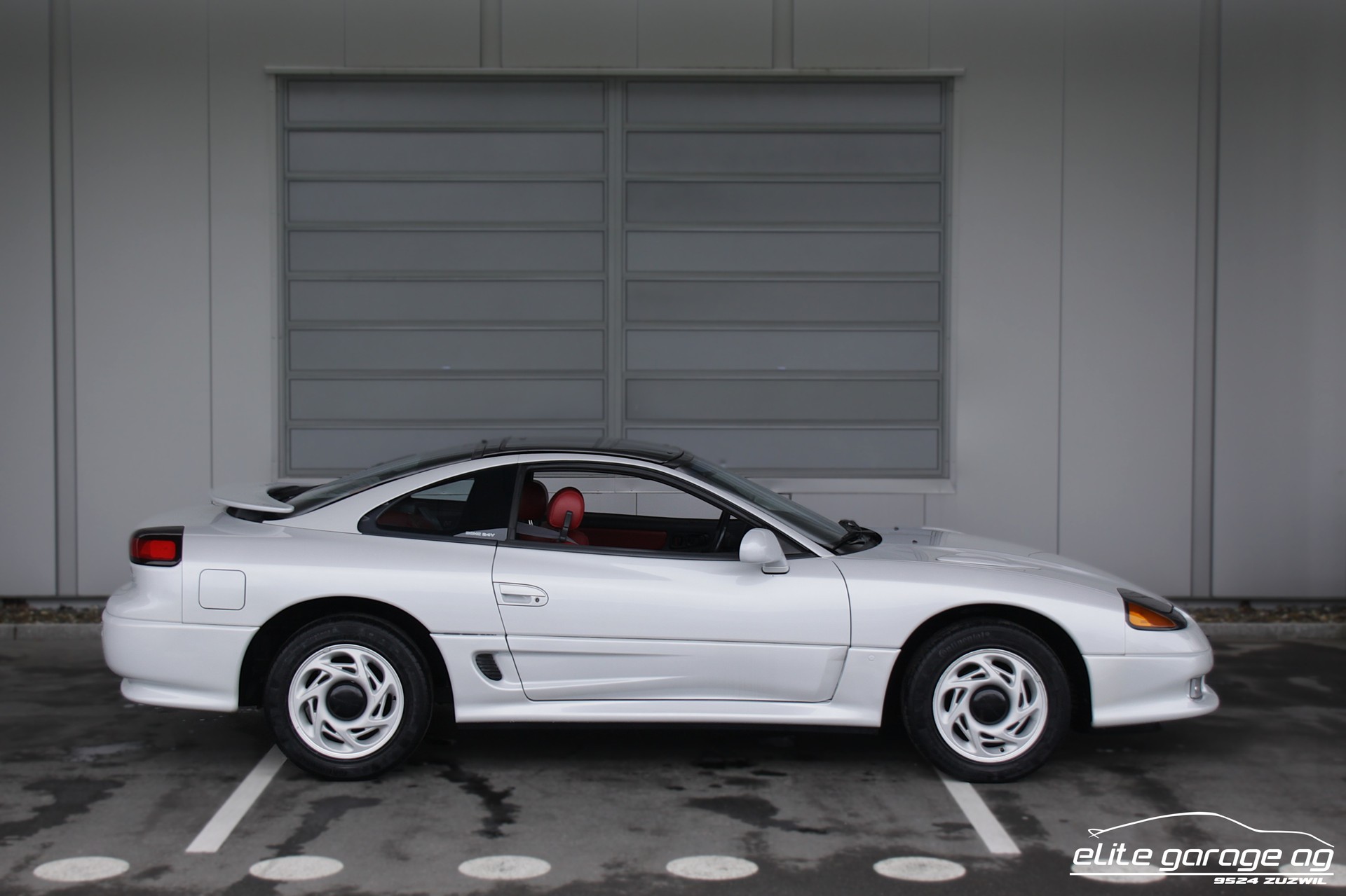 DODGE Stealth R/T-image-5