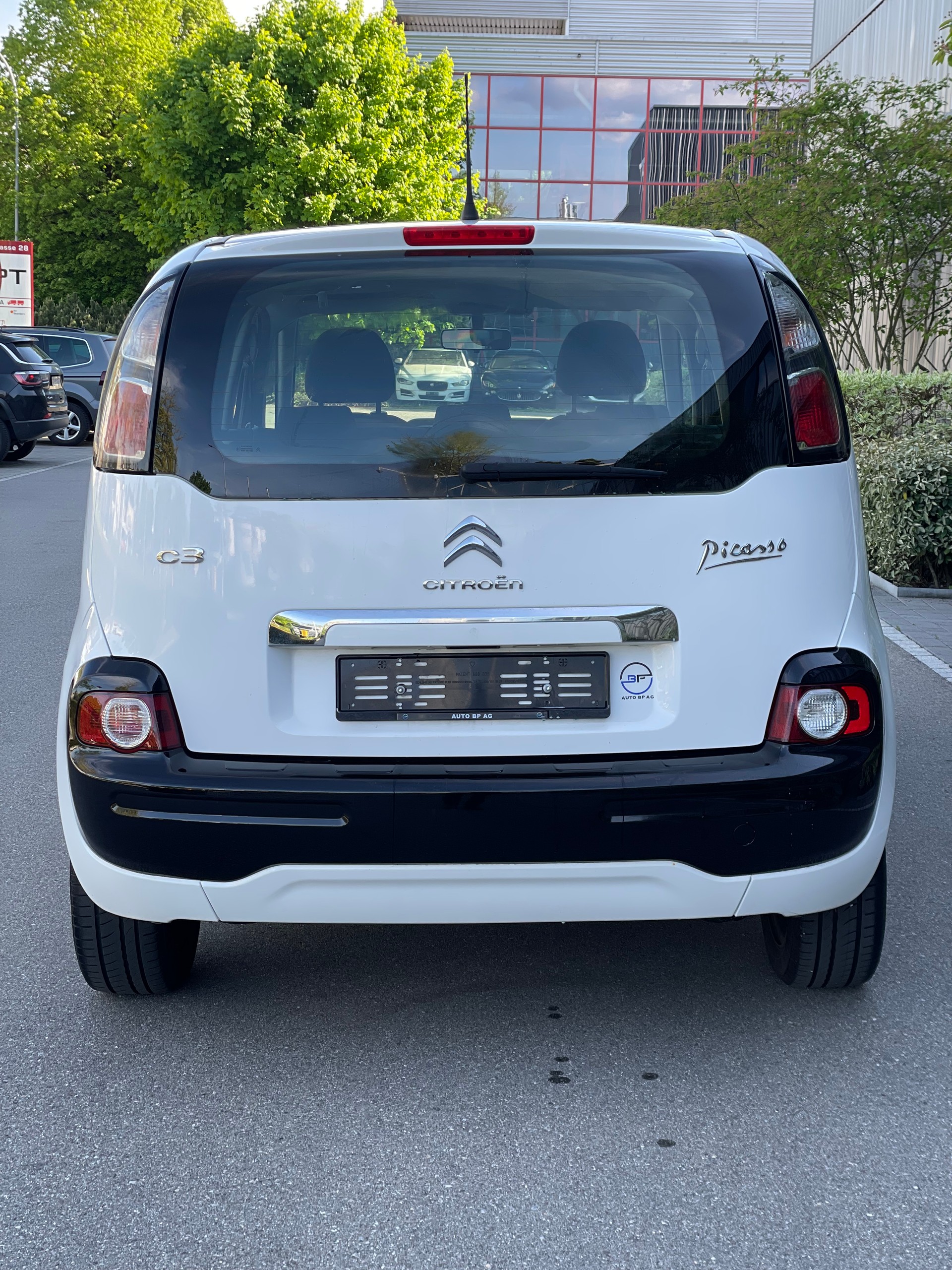 CITROEN C3 Picasso 1.6 HDi Sélection-image-6