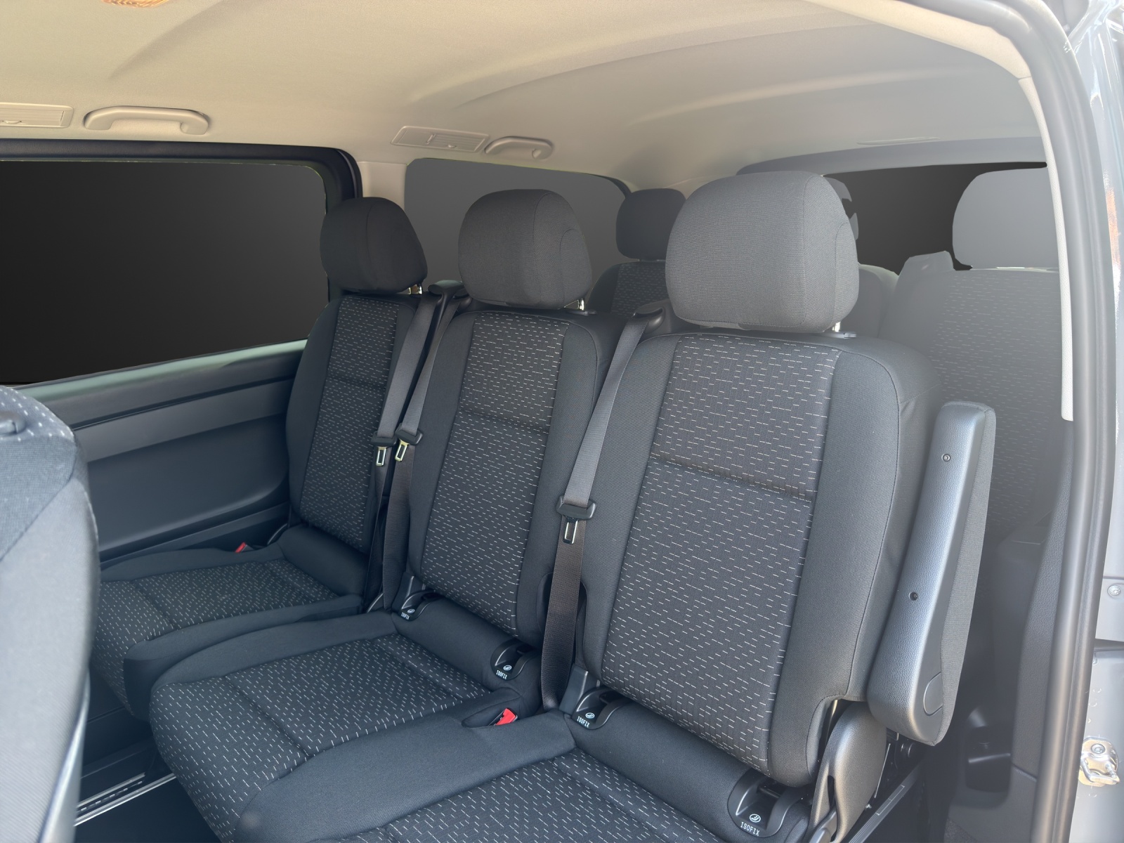 MERCEDES-BENZ eVito Tourer 90kWh Lang-image-9