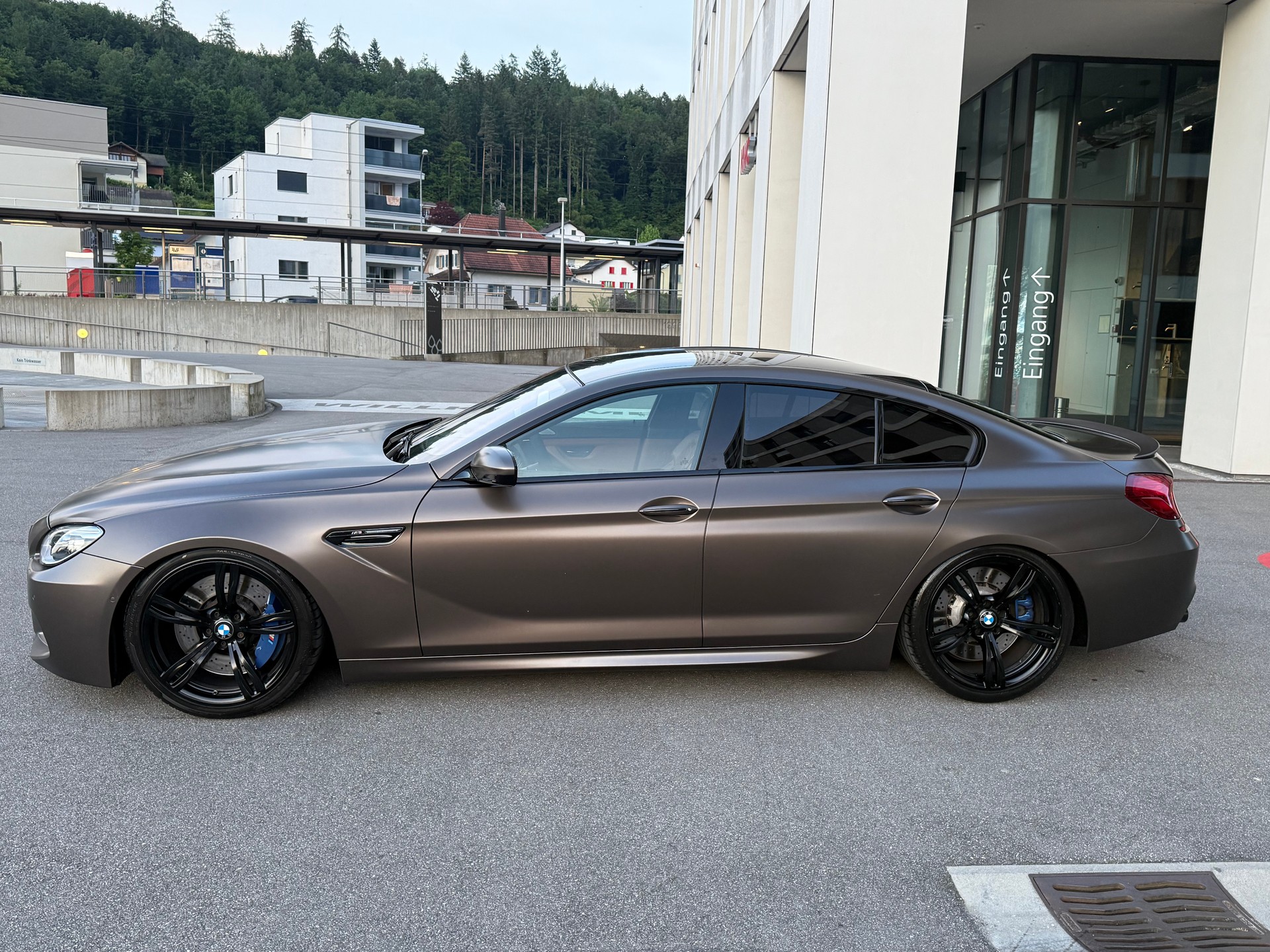 BMW M6 Gran Coupé Drivelogic FROZEN BROWN-image-5