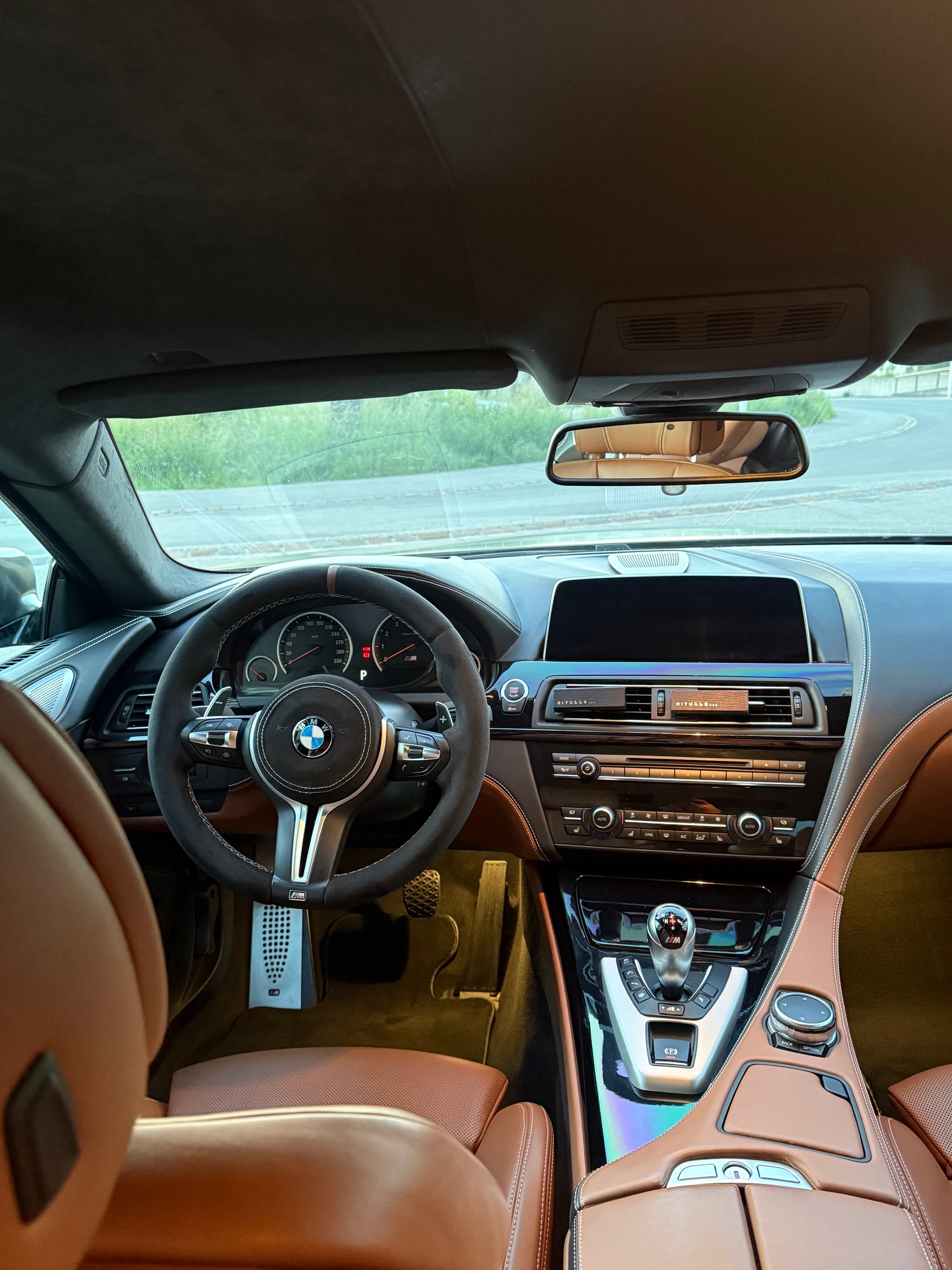 BMW M6 Gran Coupé Drivelogic FROZEN BROWN-image-10