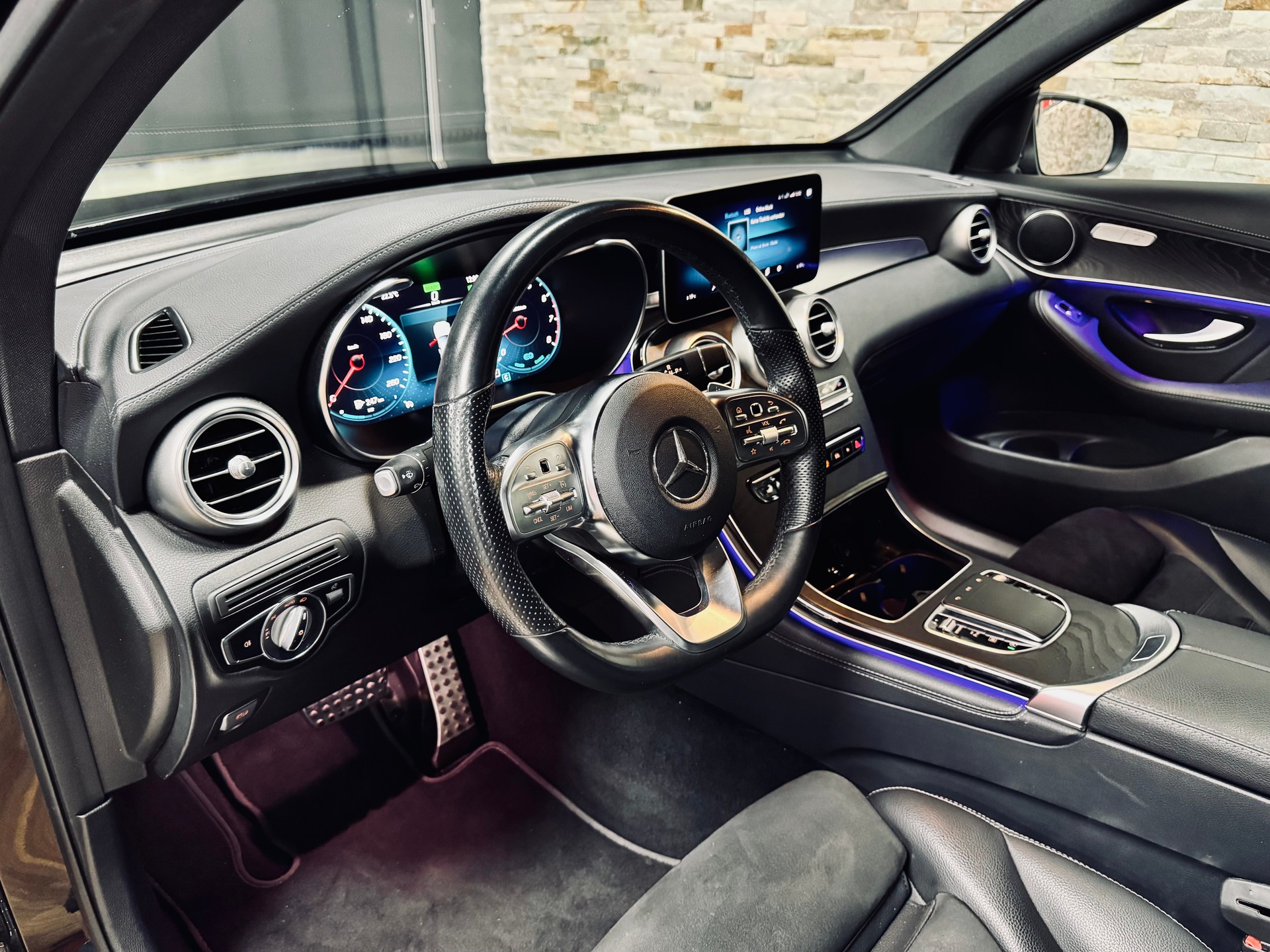 MERCEDES-BENZ GLC Coupé 200 AMG Line 4Matic 9G-Tronic-image-10