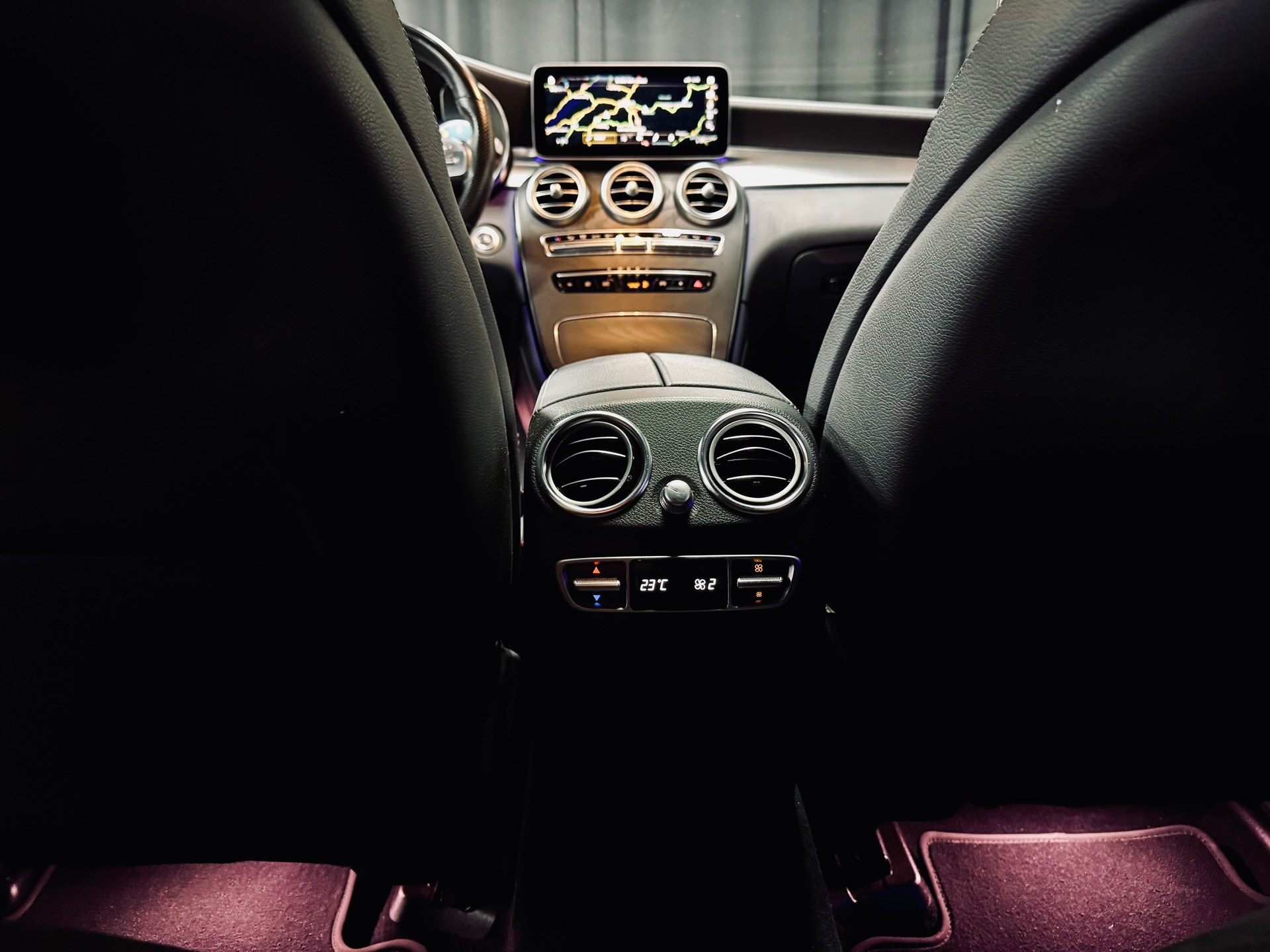 MERCEDES-BENZ GLC Coupé 200 AMG Line 4Matic 9G-Tronic-image-21