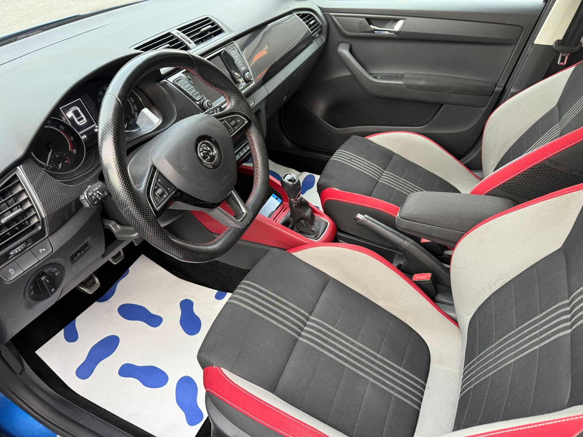 SKODA Fabia 1.2 TSI Monte Carlo-image-12