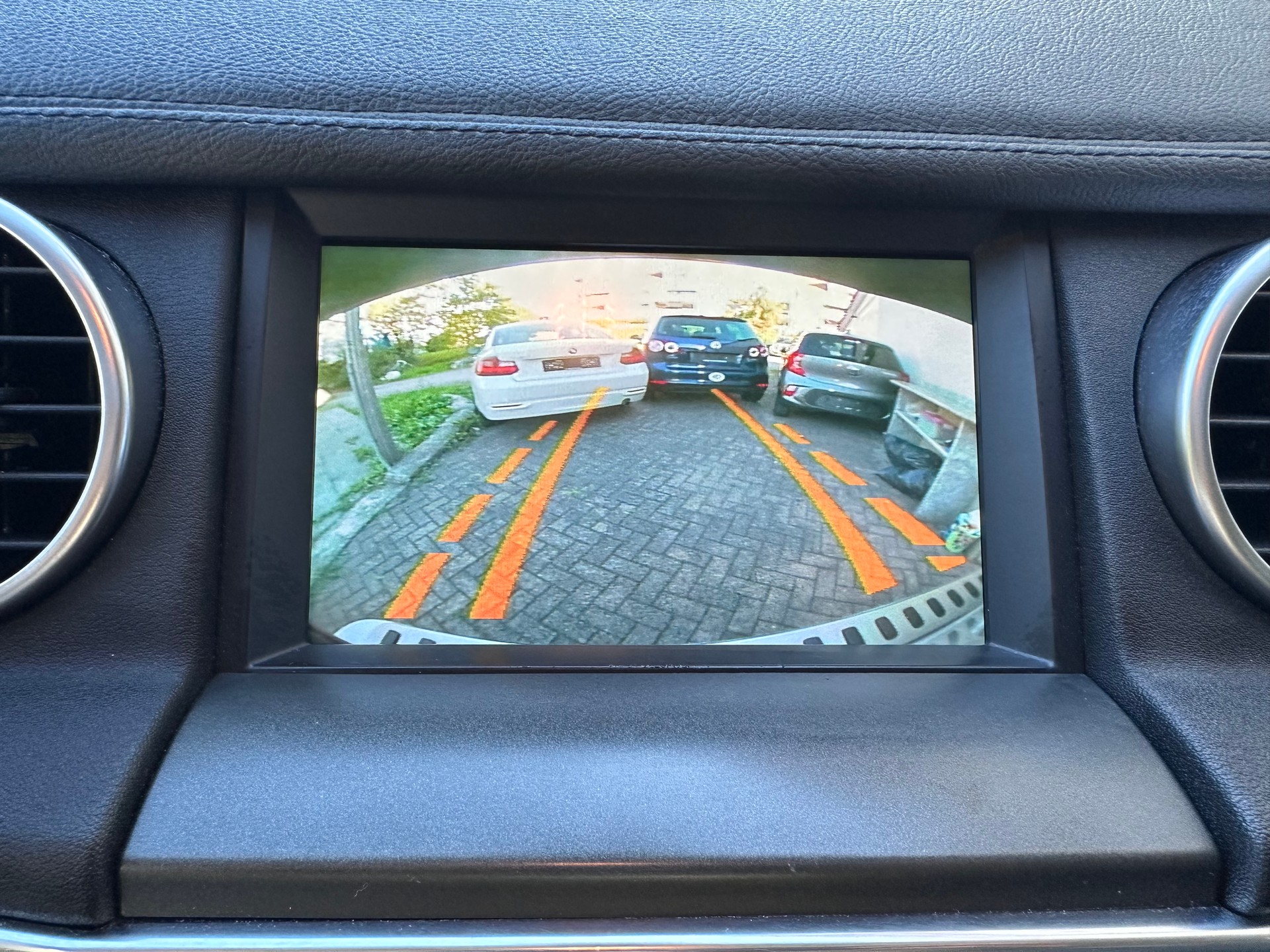 LAND ROVER Discovery 3.0 SDV6 HSE Automatic-image-9
