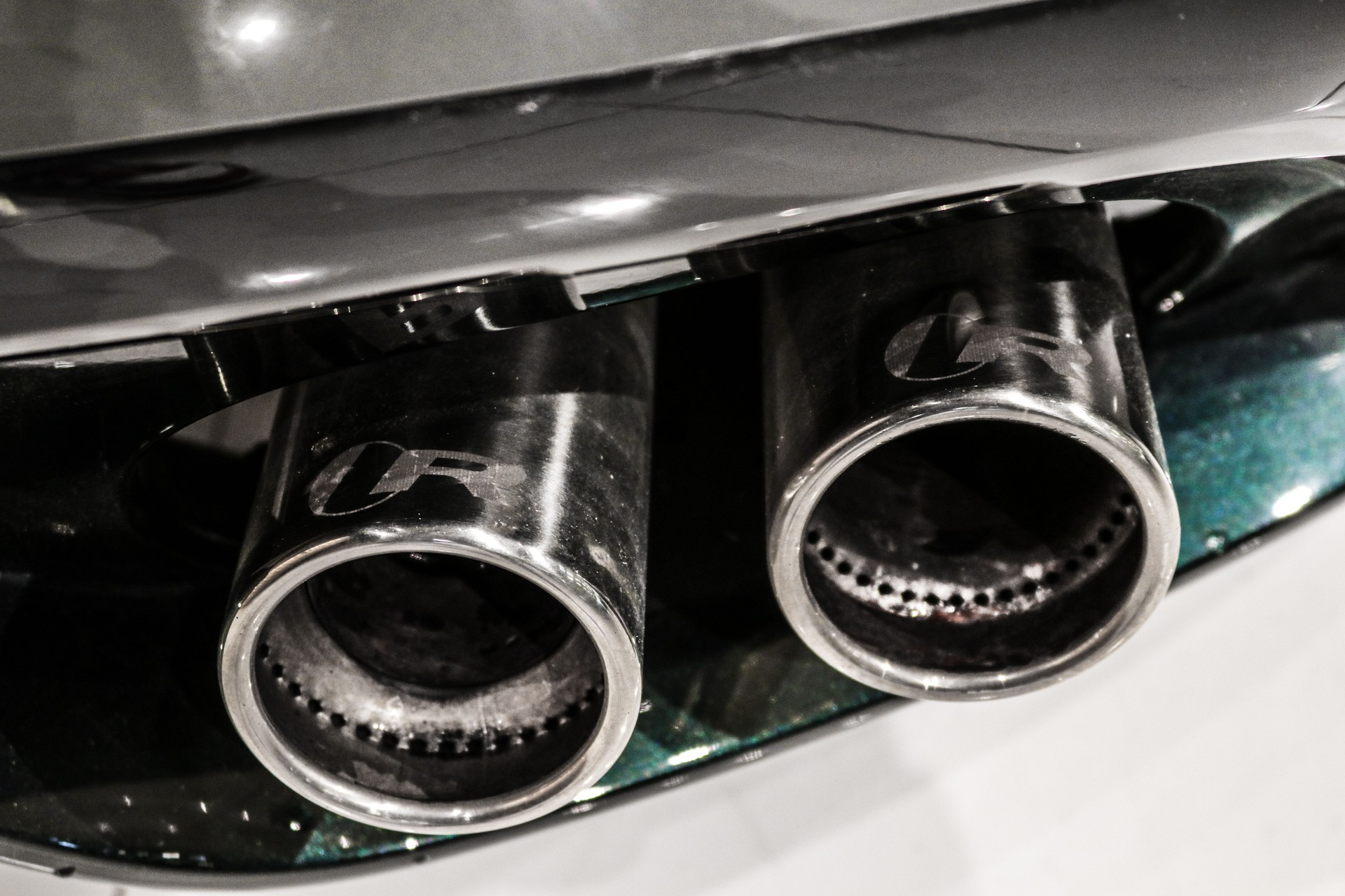 JAGUAR F-Type R Coupé 5.0 V8 S/C AWD 575ps-image-23