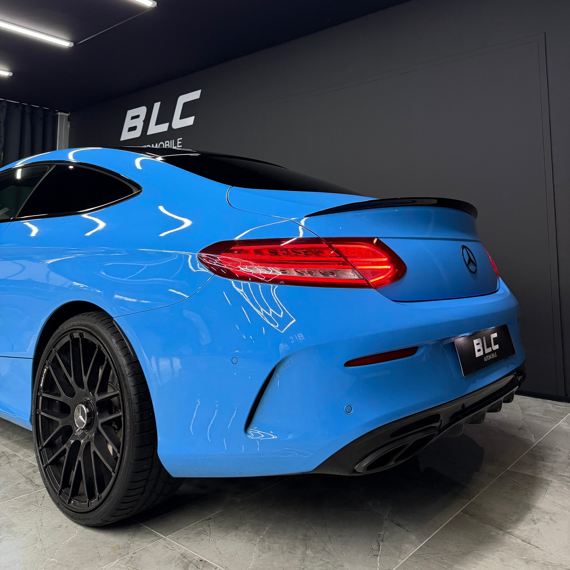 MERCEDES-BENZ C 300 AMG Line Coupé 7G-tronic-image-6