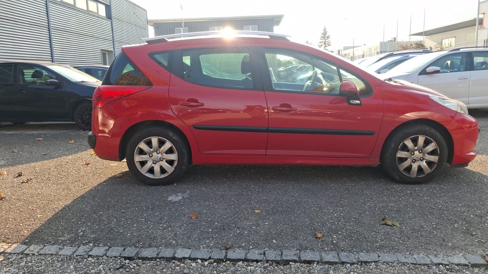 PEUGEOT 207 SW 1.6 16V Trendy Automatic-image-1