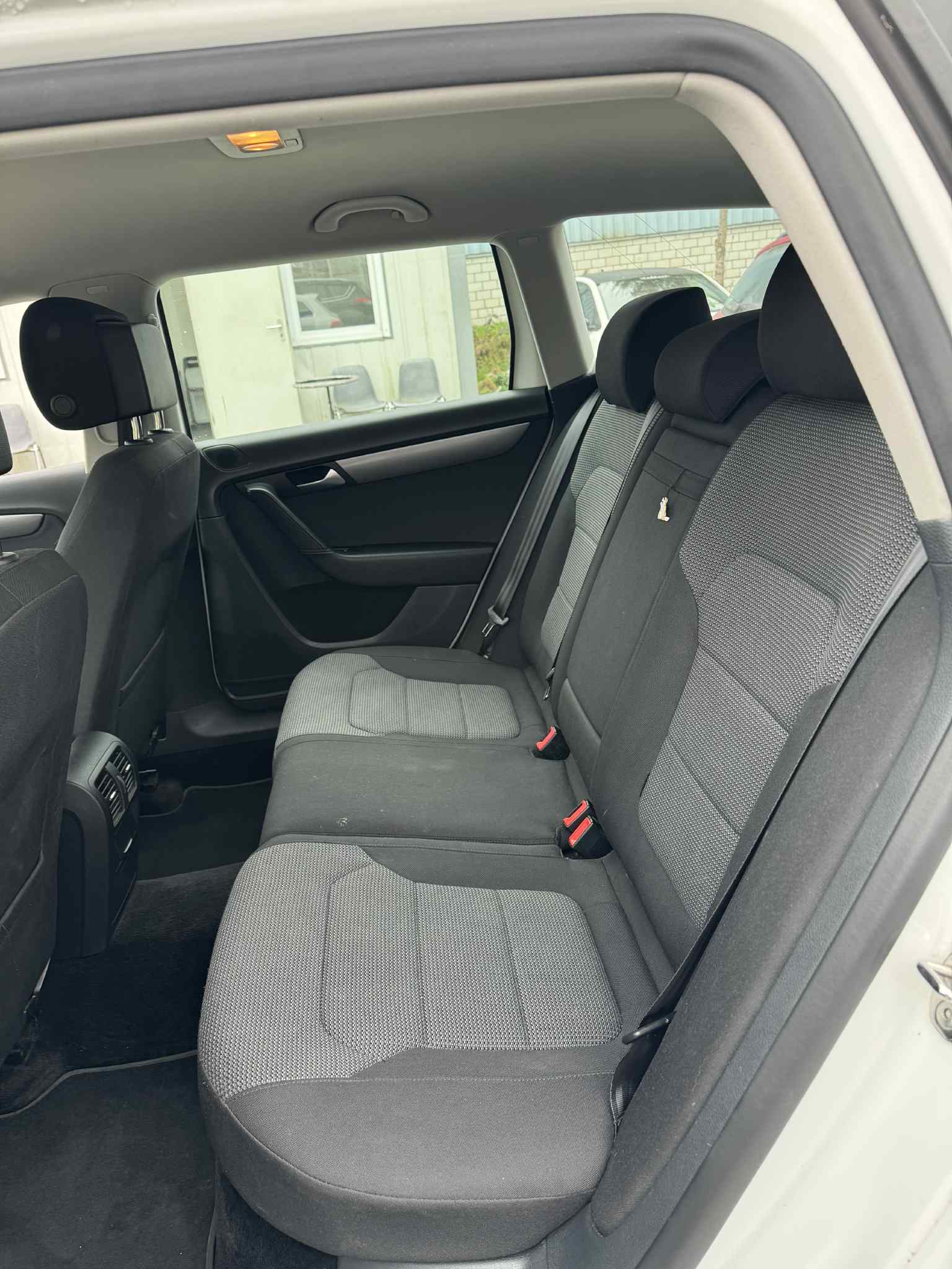 VW Passat Variant 1.4 EcoFuel Comfortline DSG-image-13