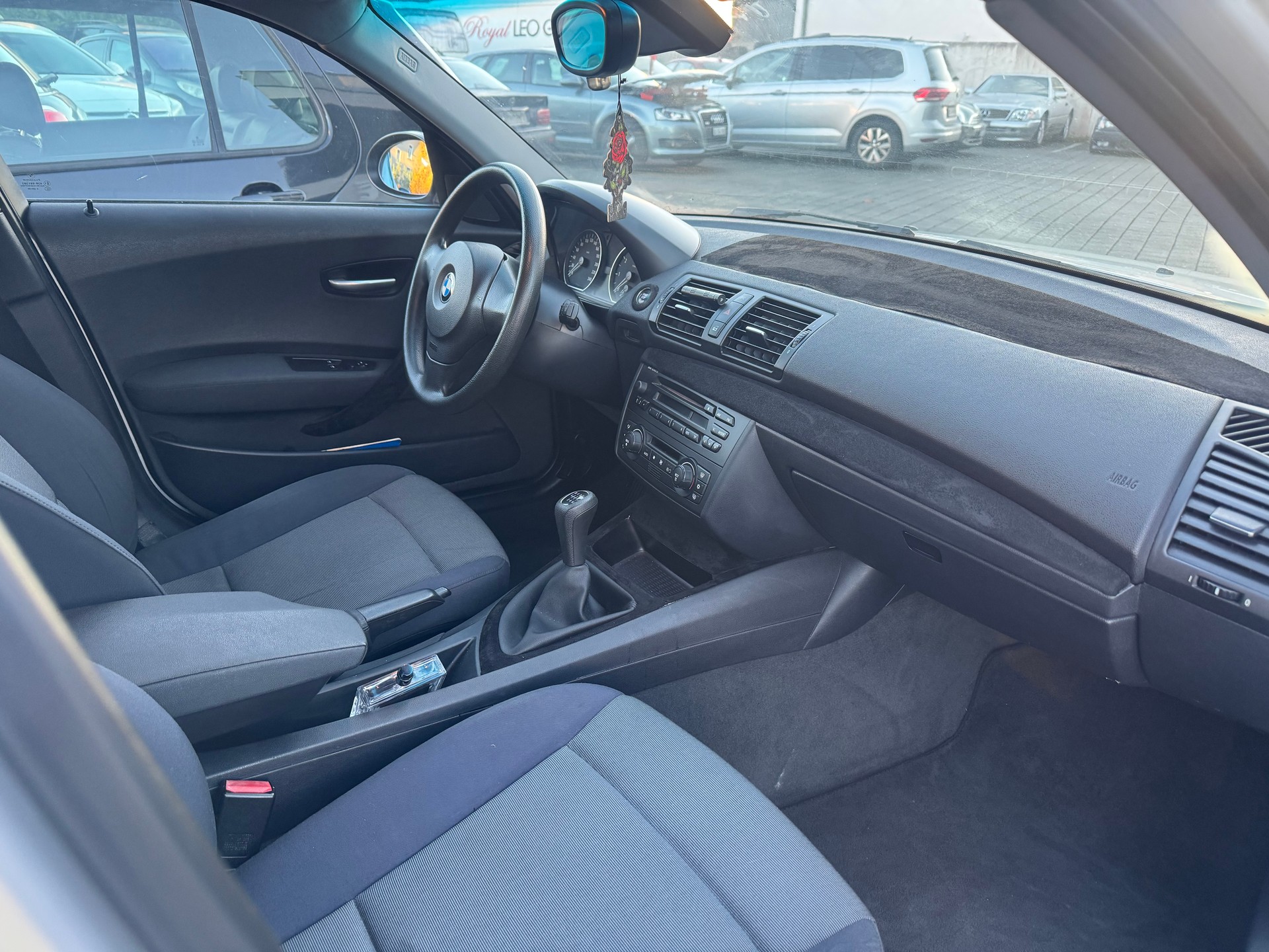 BMW 116i-image-4