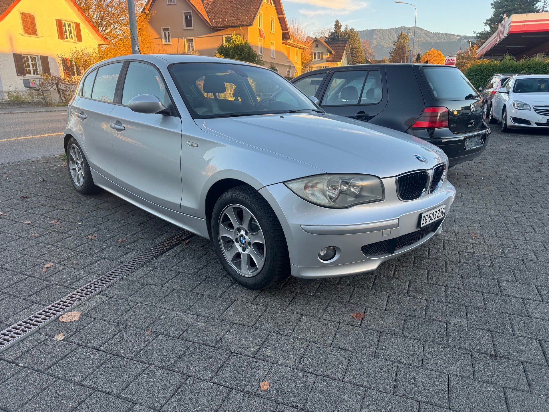 BMW 116i-image-0