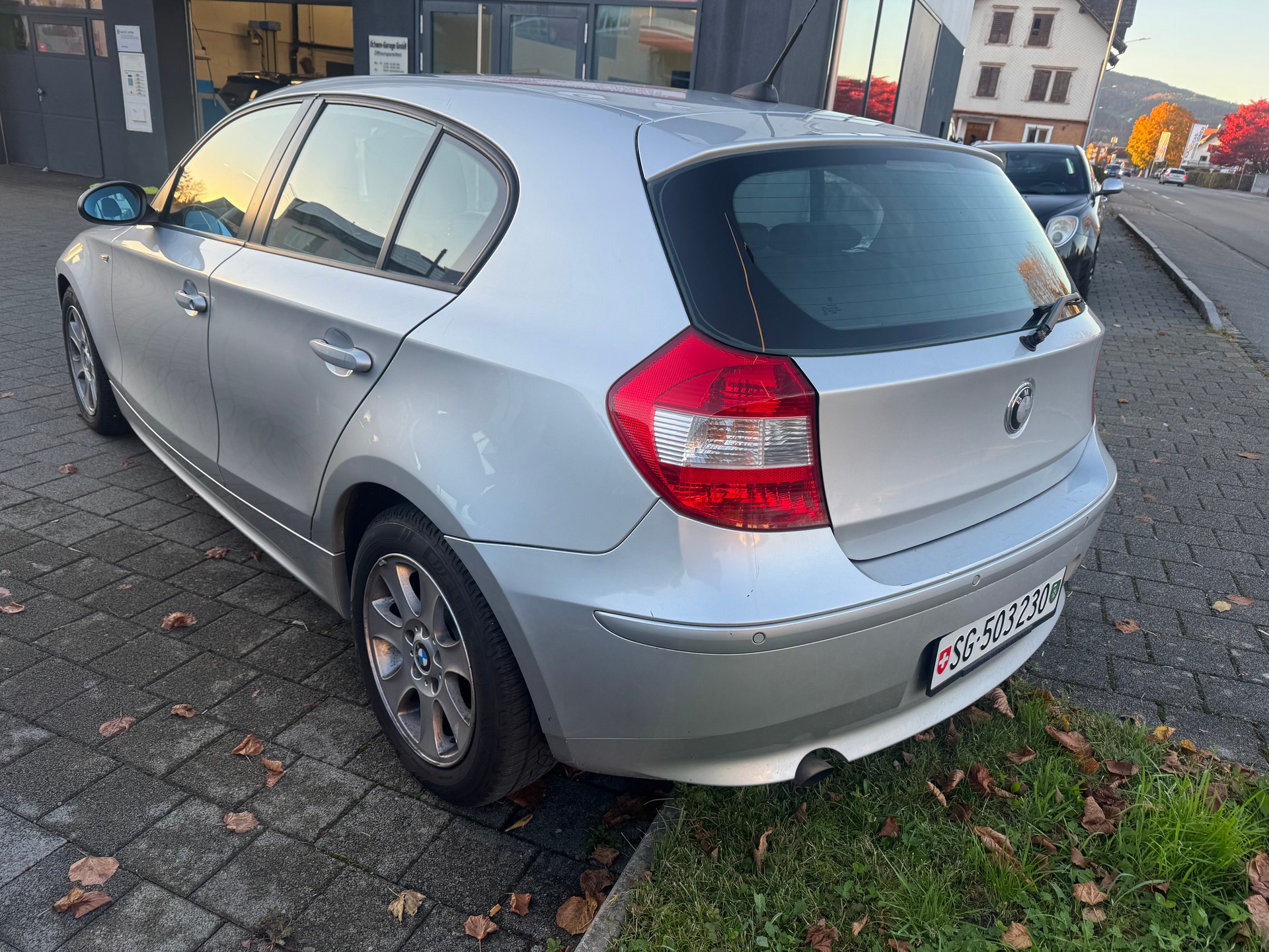 BMW 116i-image-2