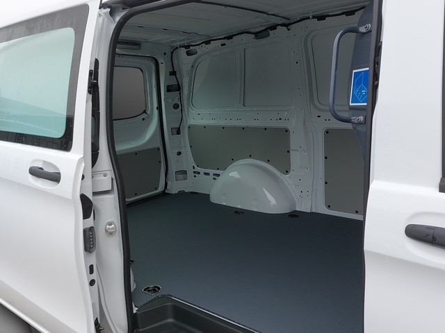 MERCEDES-BENZ eVito Kasten 60kWh Lang-image-6