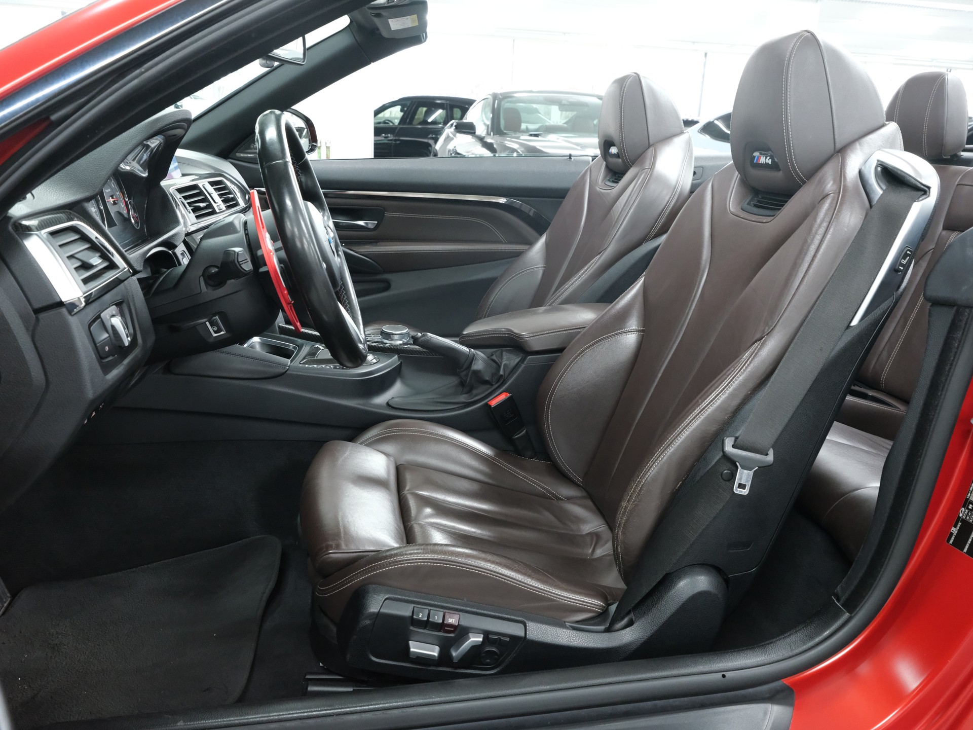BMW M4 Cabriolet Competition DKG-image-9