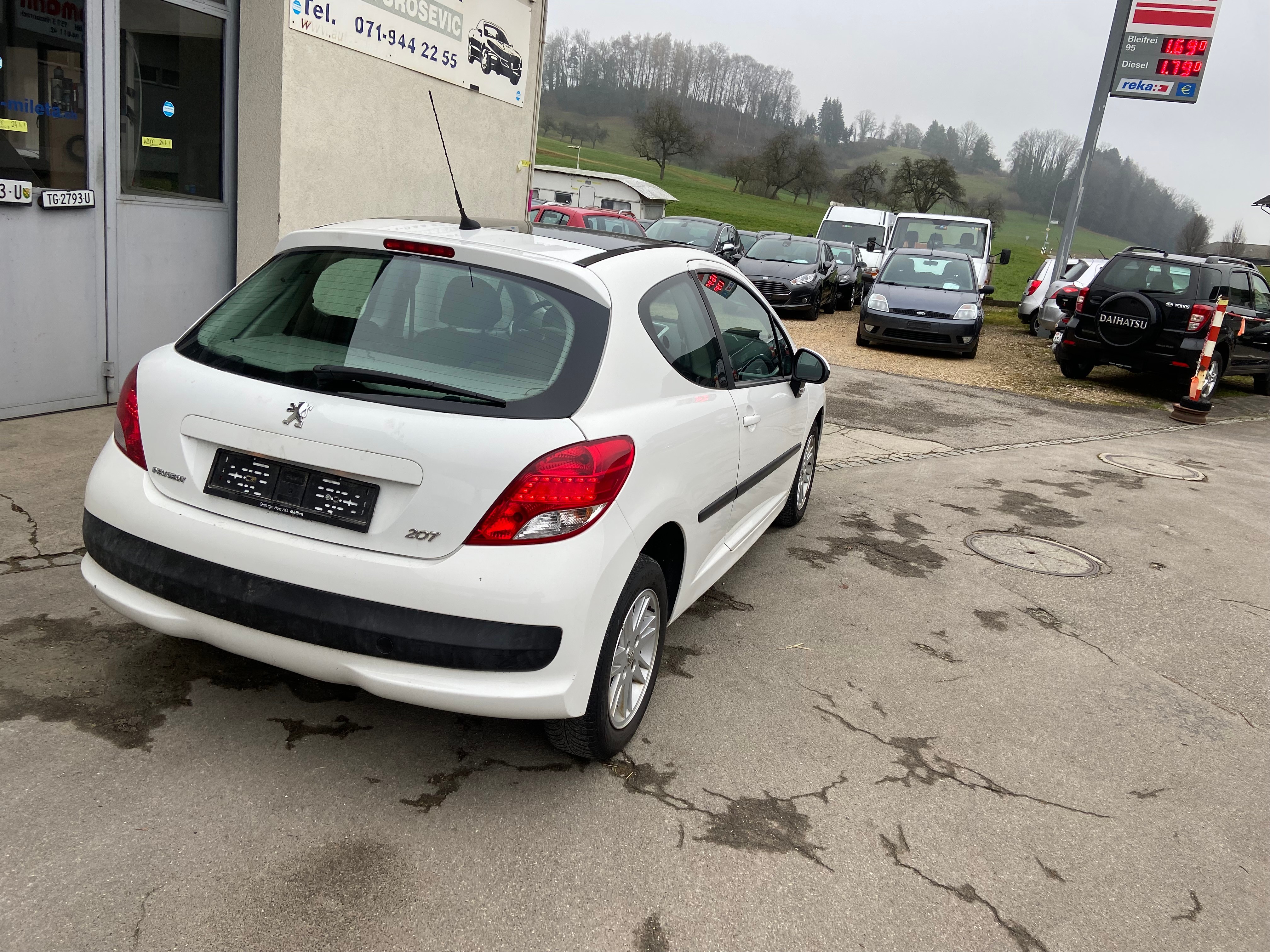 Car photo