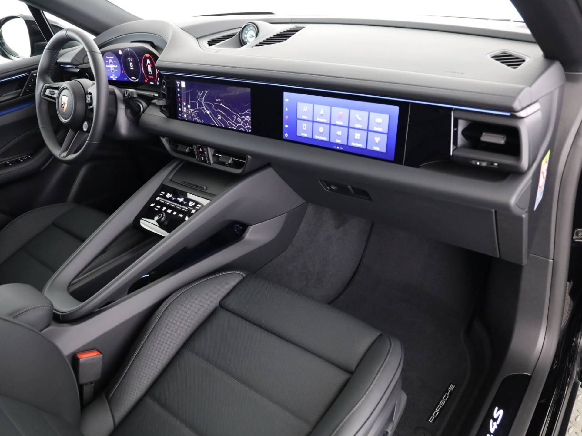 PORSCHE Macan 4S-image-10