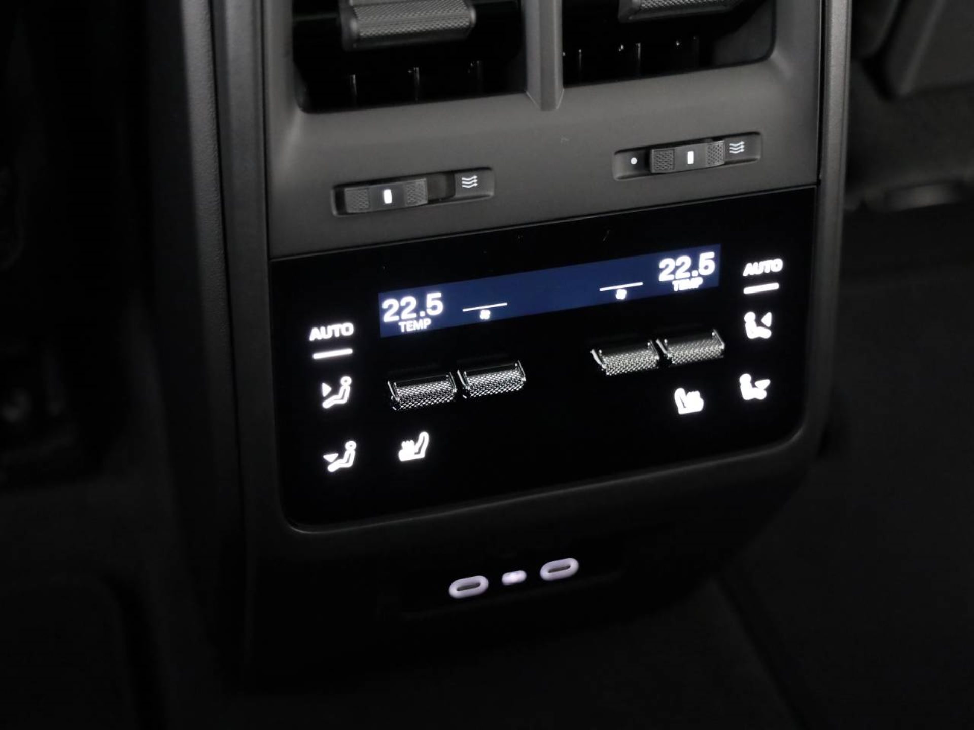 PORSCHE Macan 4S-image-19