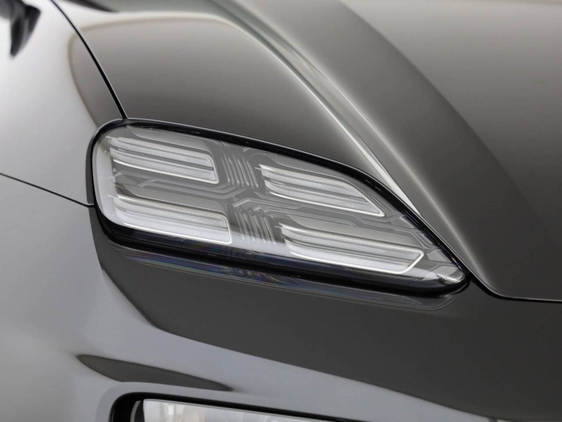 PORSCHE Macan 4S-image-8